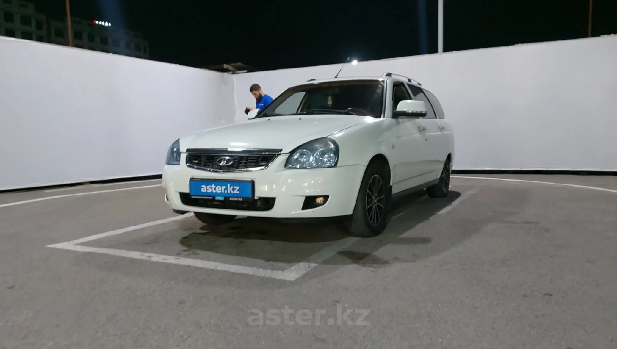 LADA (ВАЗ) Priora 2012