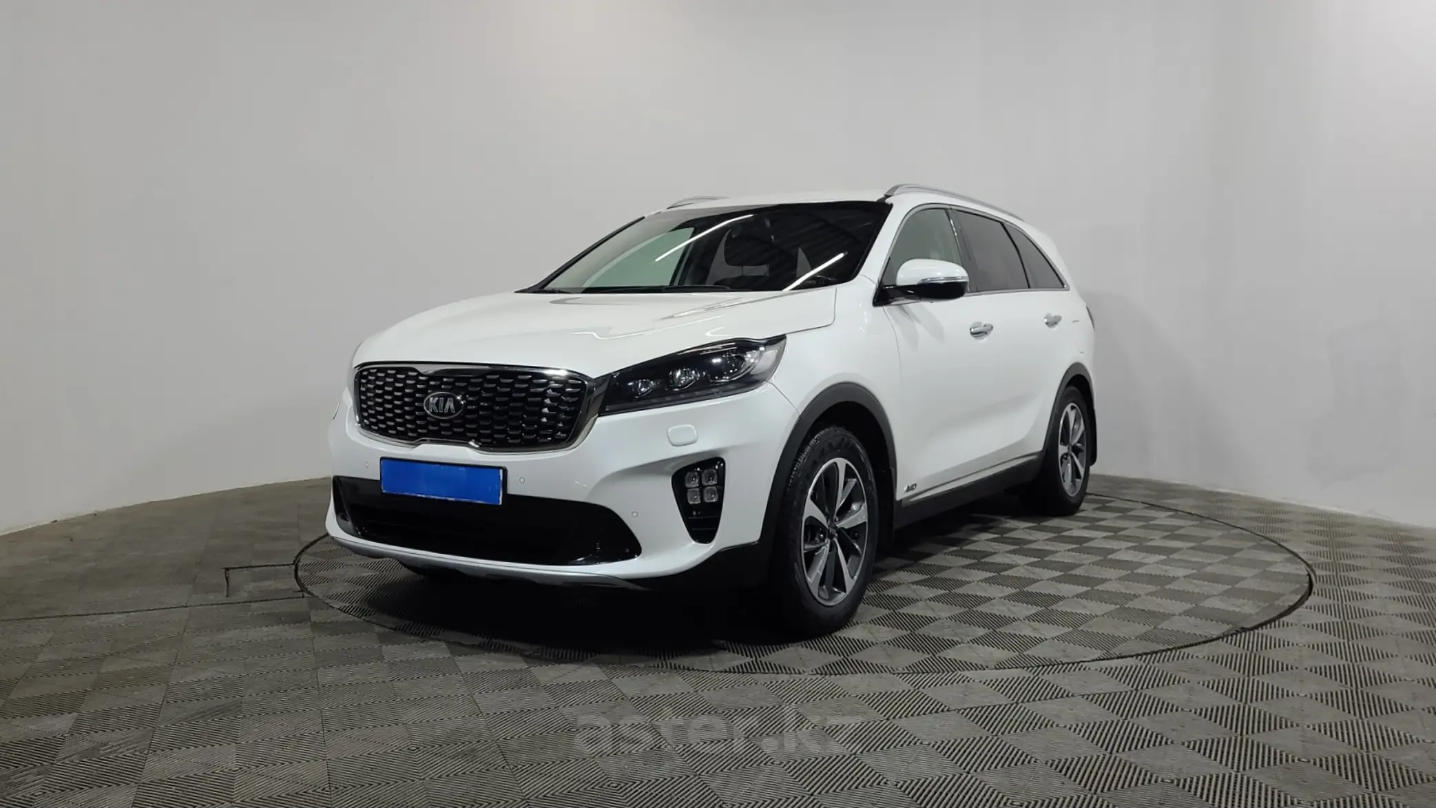 Купить Kia Sorento 2018 года в Алматы, цена 11990000 тенге. Продажа Kia  Sorento в Алматы - Aster.kz. №271704