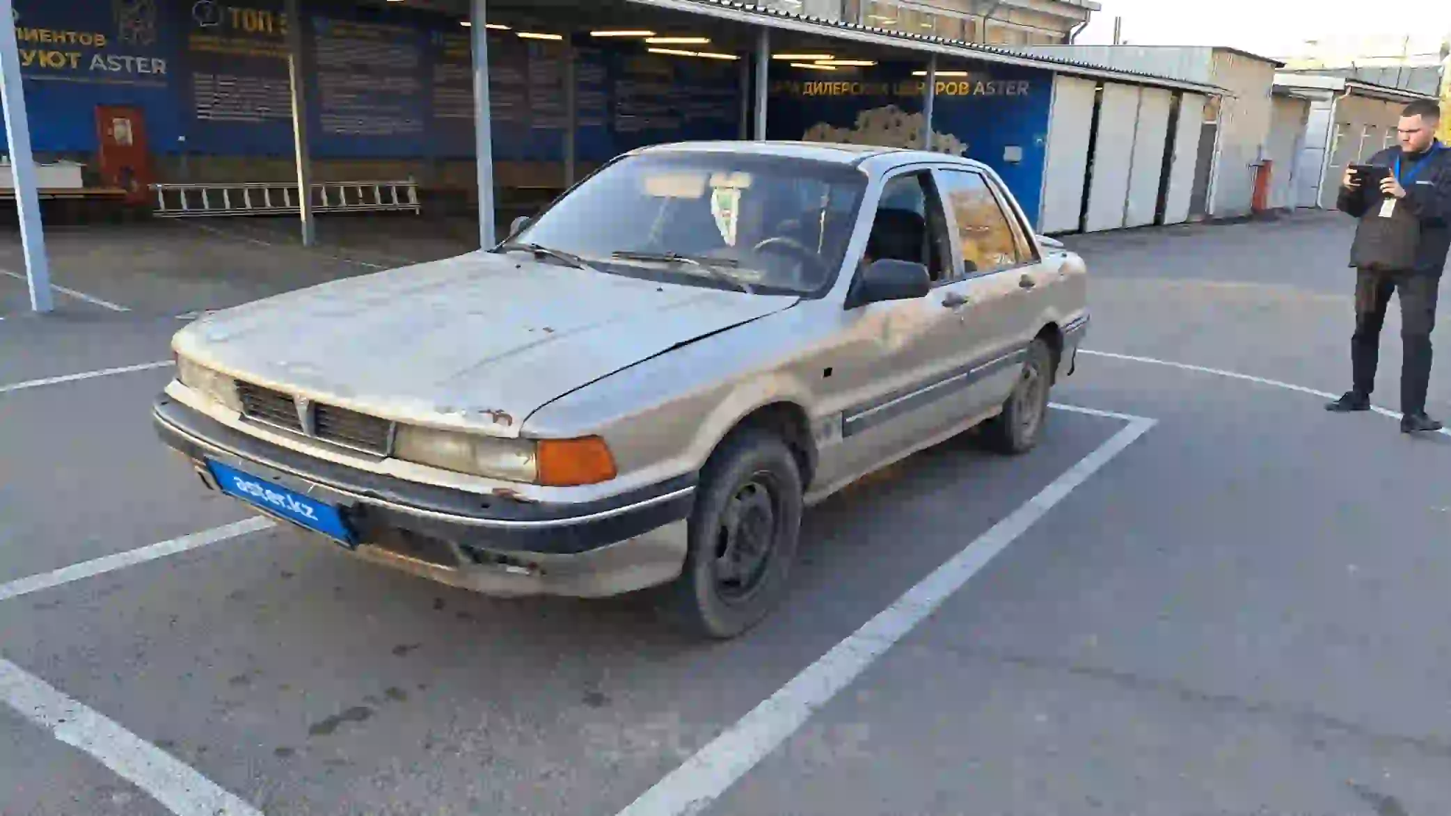 Mitsubishi Galant 1989