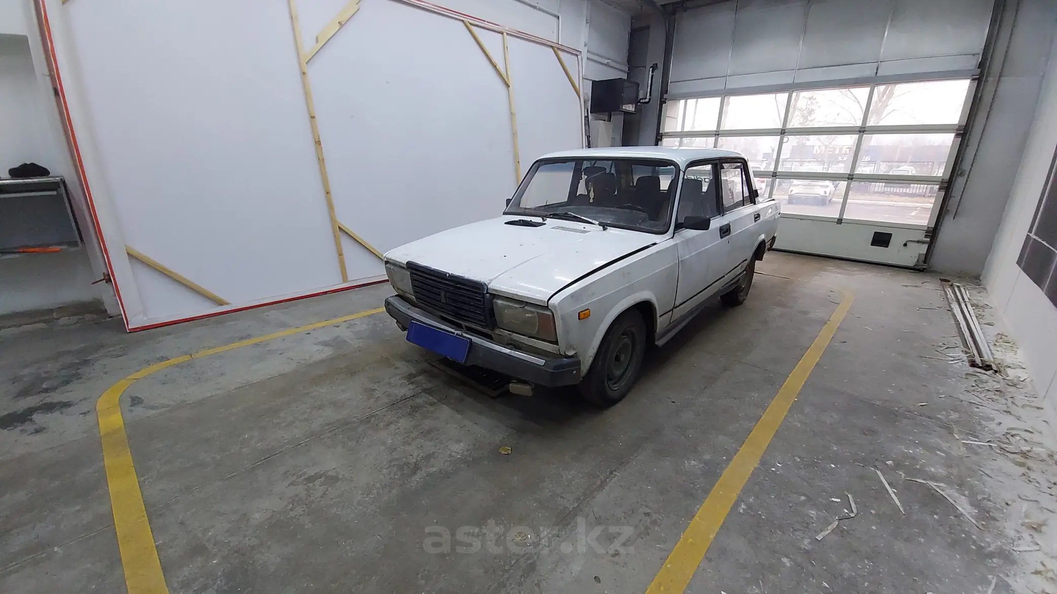 LADA (ВАЗ) 2107 2000