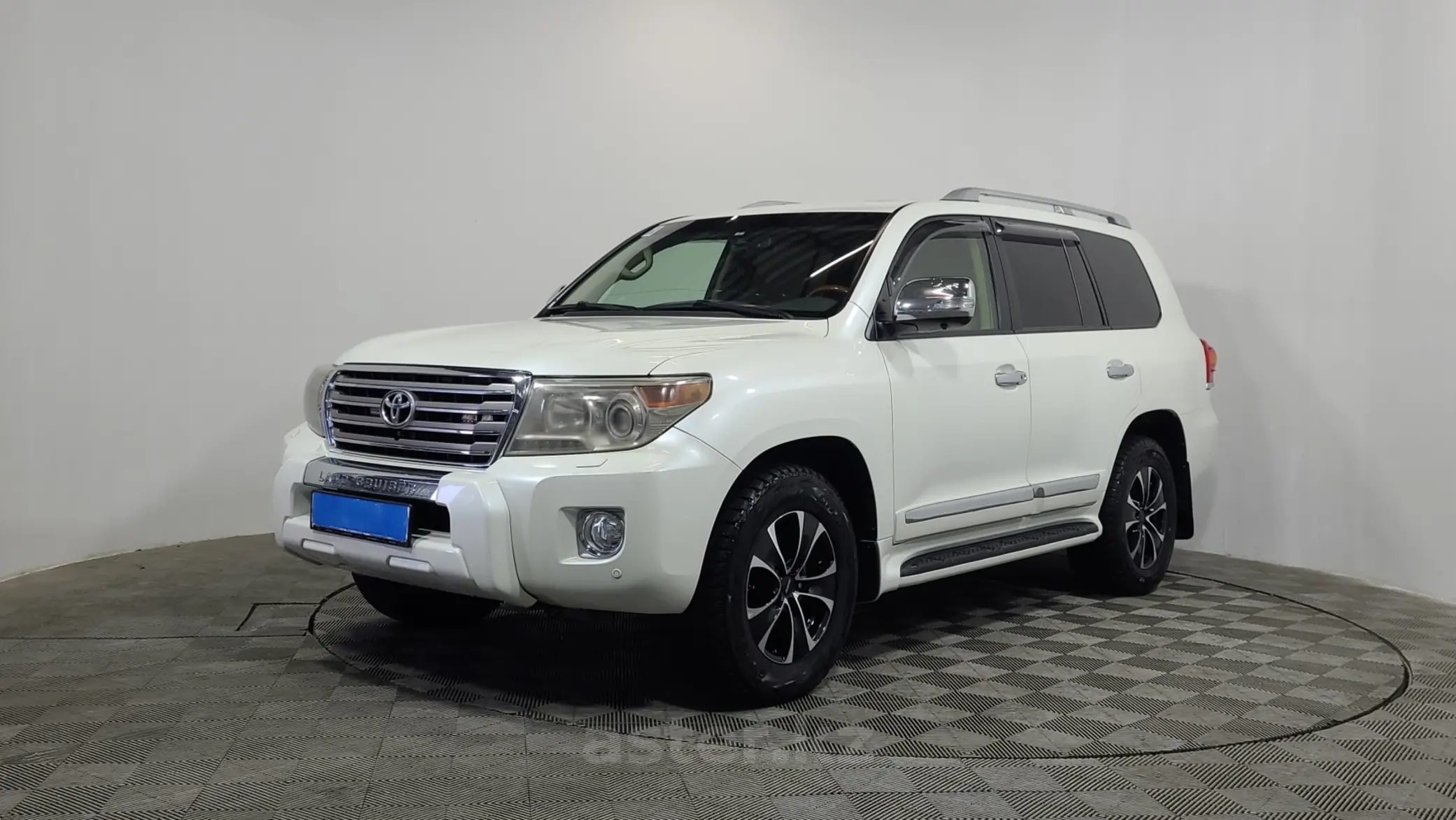 Toyota Land Cruiser 2012