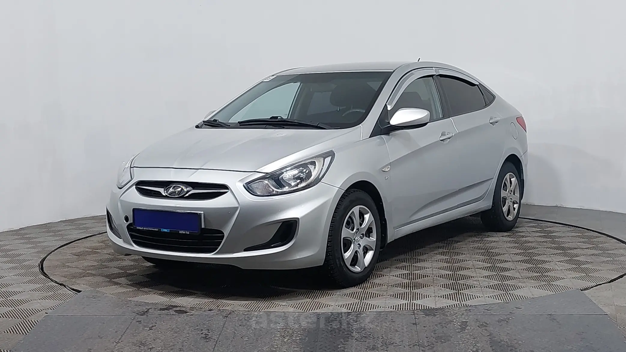 Hyundai Accent 2012