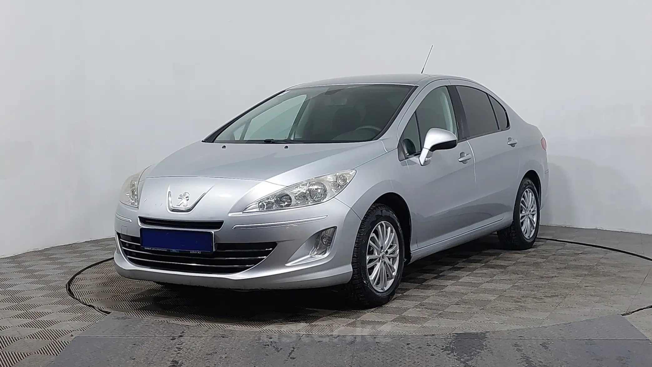 Peugeot 408 2013