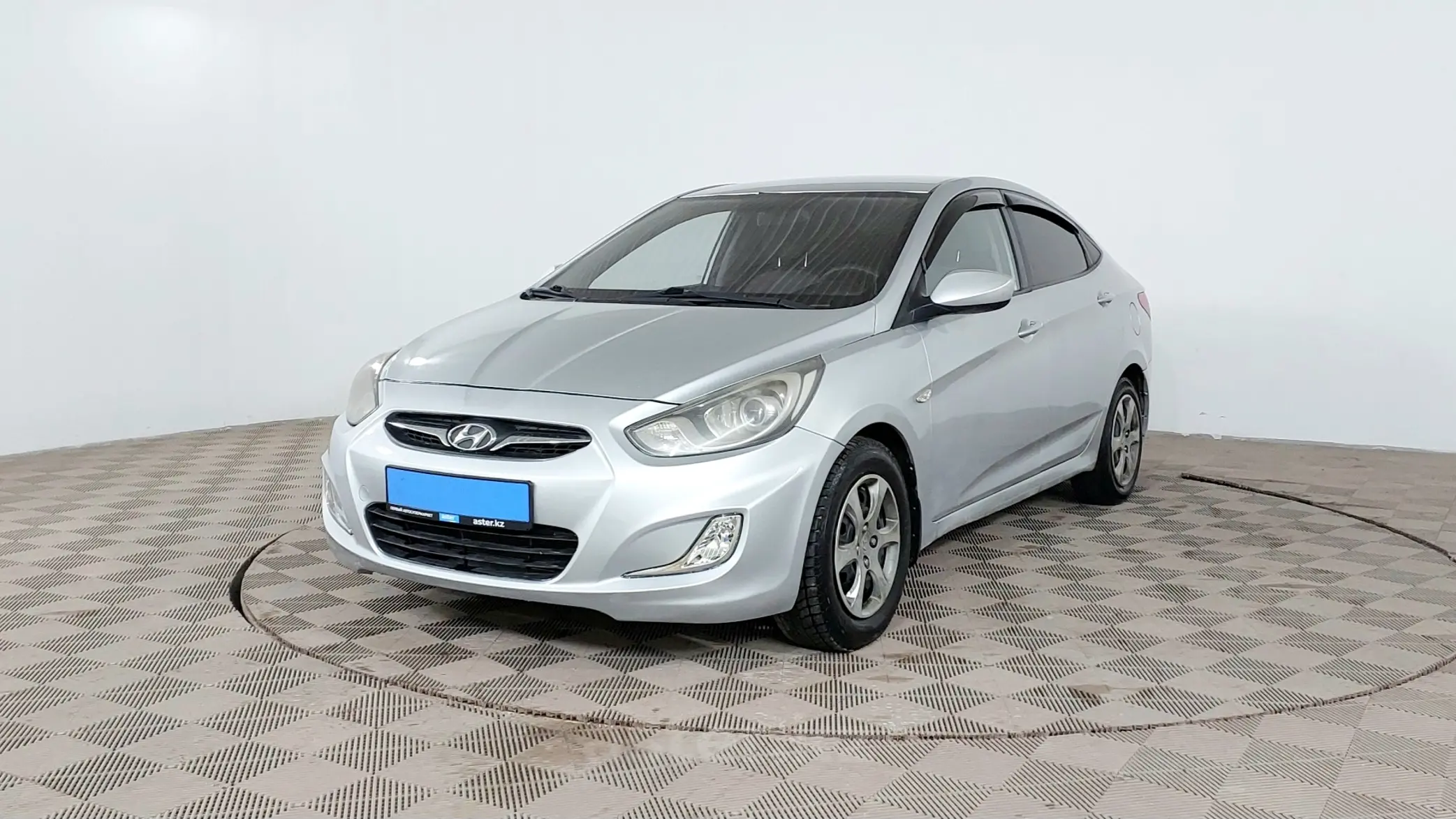 Hyundai Accent 2011