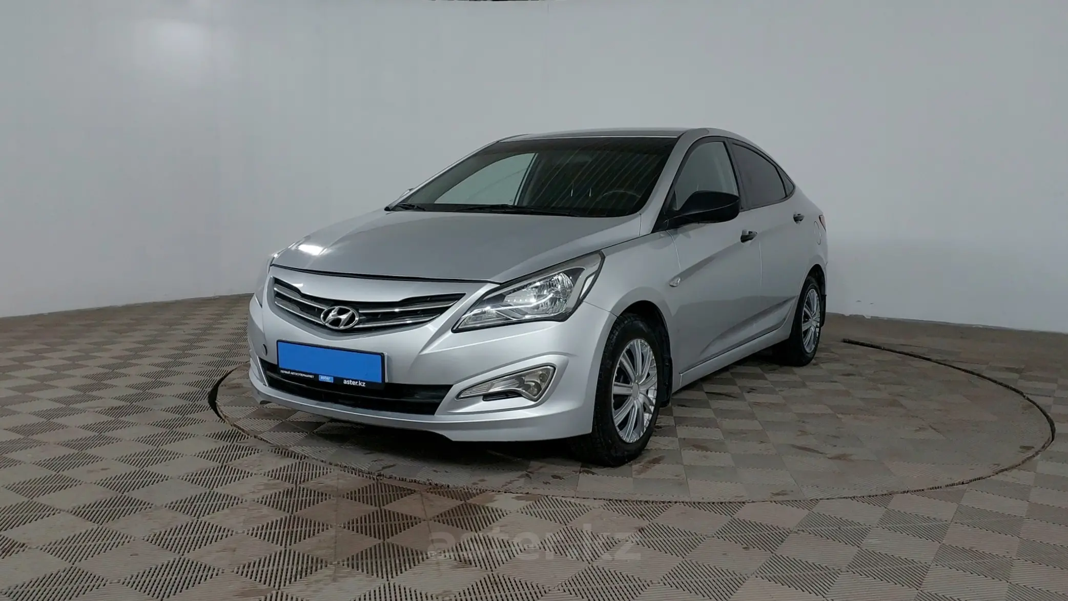 Hyundai Accent 2015