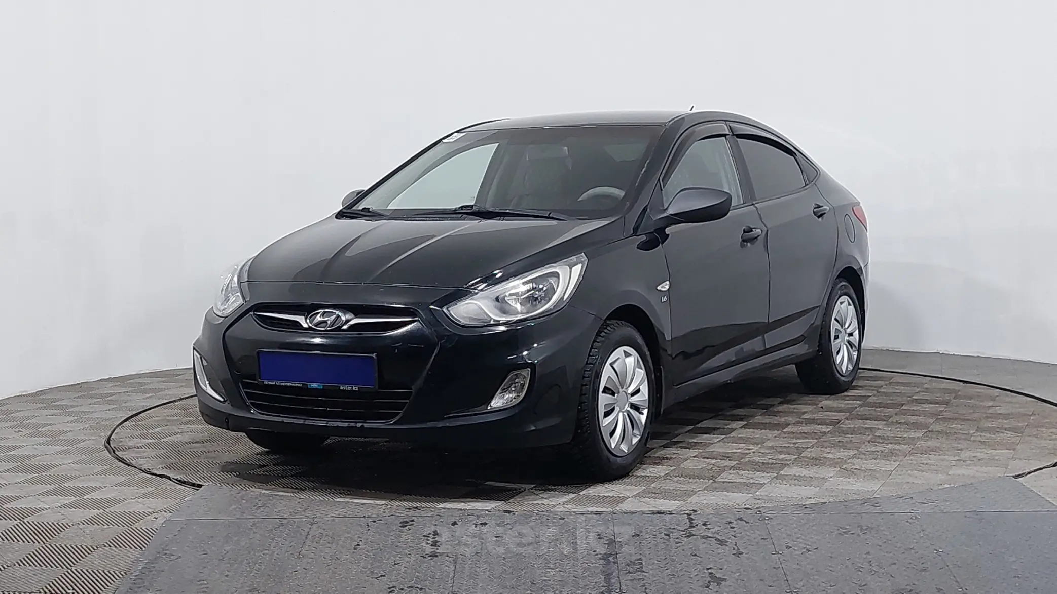 Hyundai Accent 2012