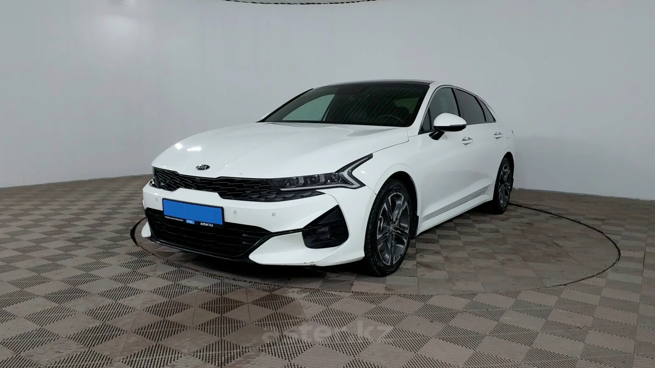 Купить Kia K5 2020 года в Шымкенте, цена 13490000 тенге. Продажа Kia K5 в  Шымкенте - Aster.kz. №278004