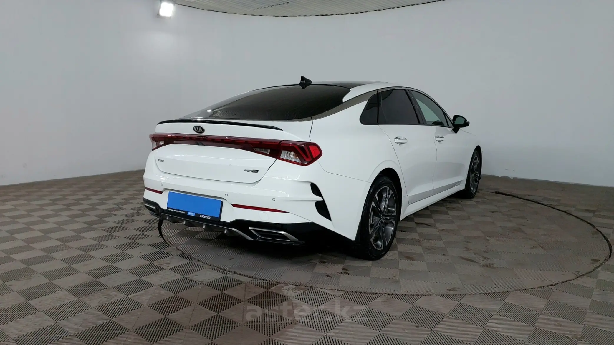 Купить Kia K5 2020 года в Шымкенте, цена 13490000 тенге. Продажа Kia K5 в  Шымкенте - Aster.kz. №278004