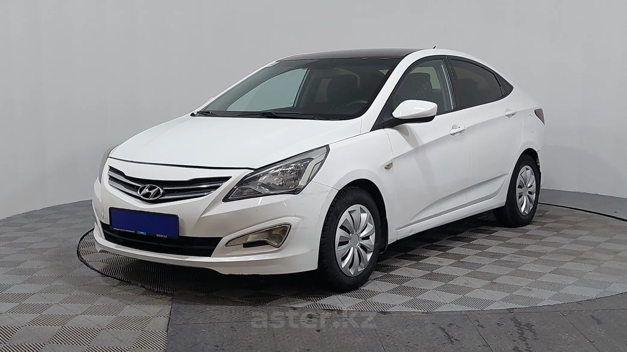 Hyundai Solaris 2015