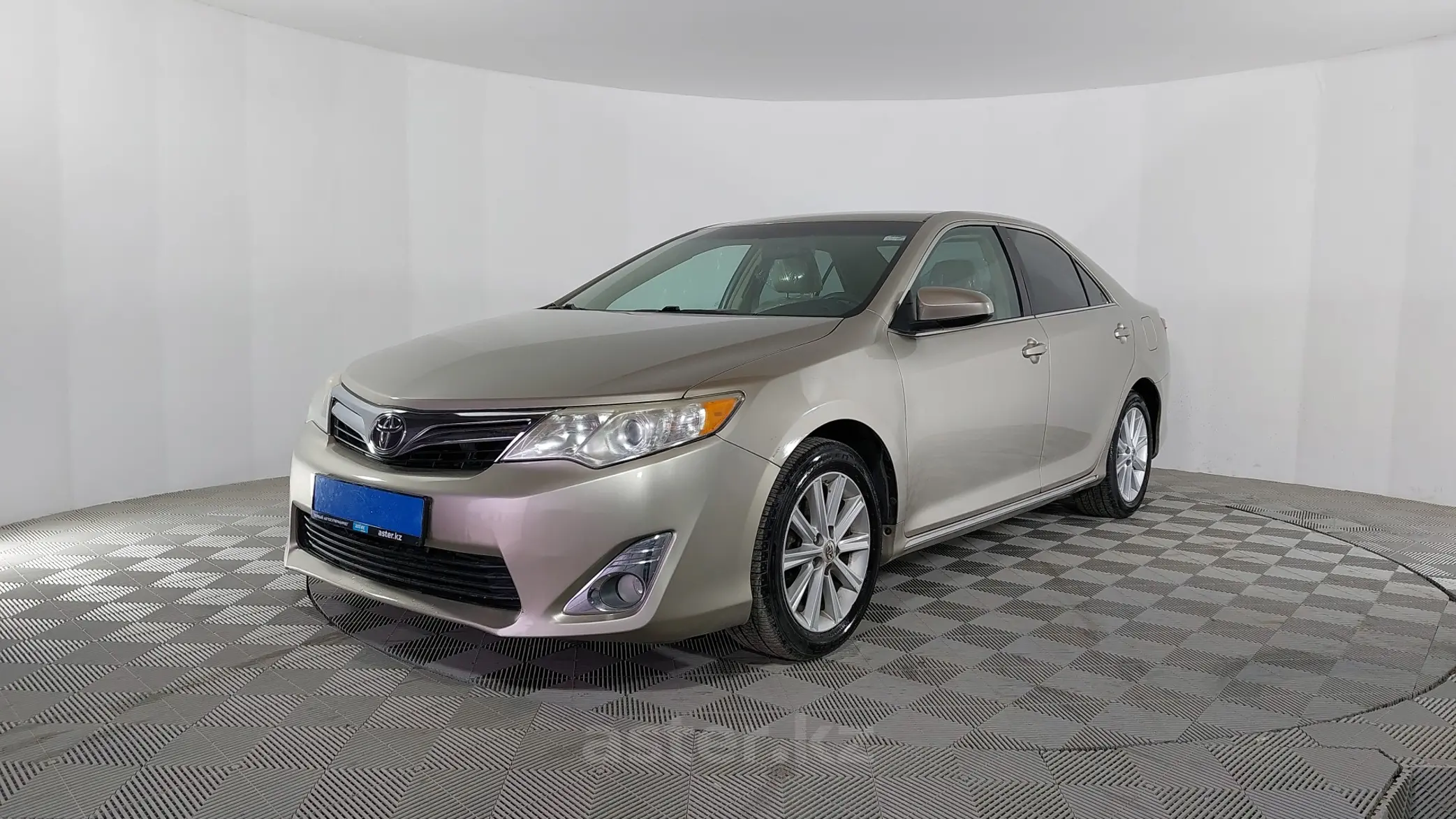 Toyota Camry 2014