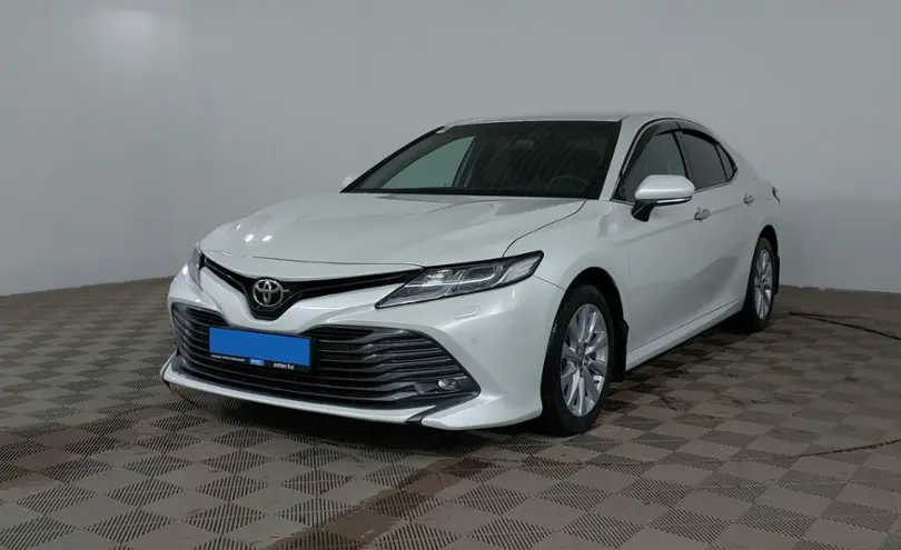 Toyota Camry 2019 года за 12 990 000 тг. в Шымкент