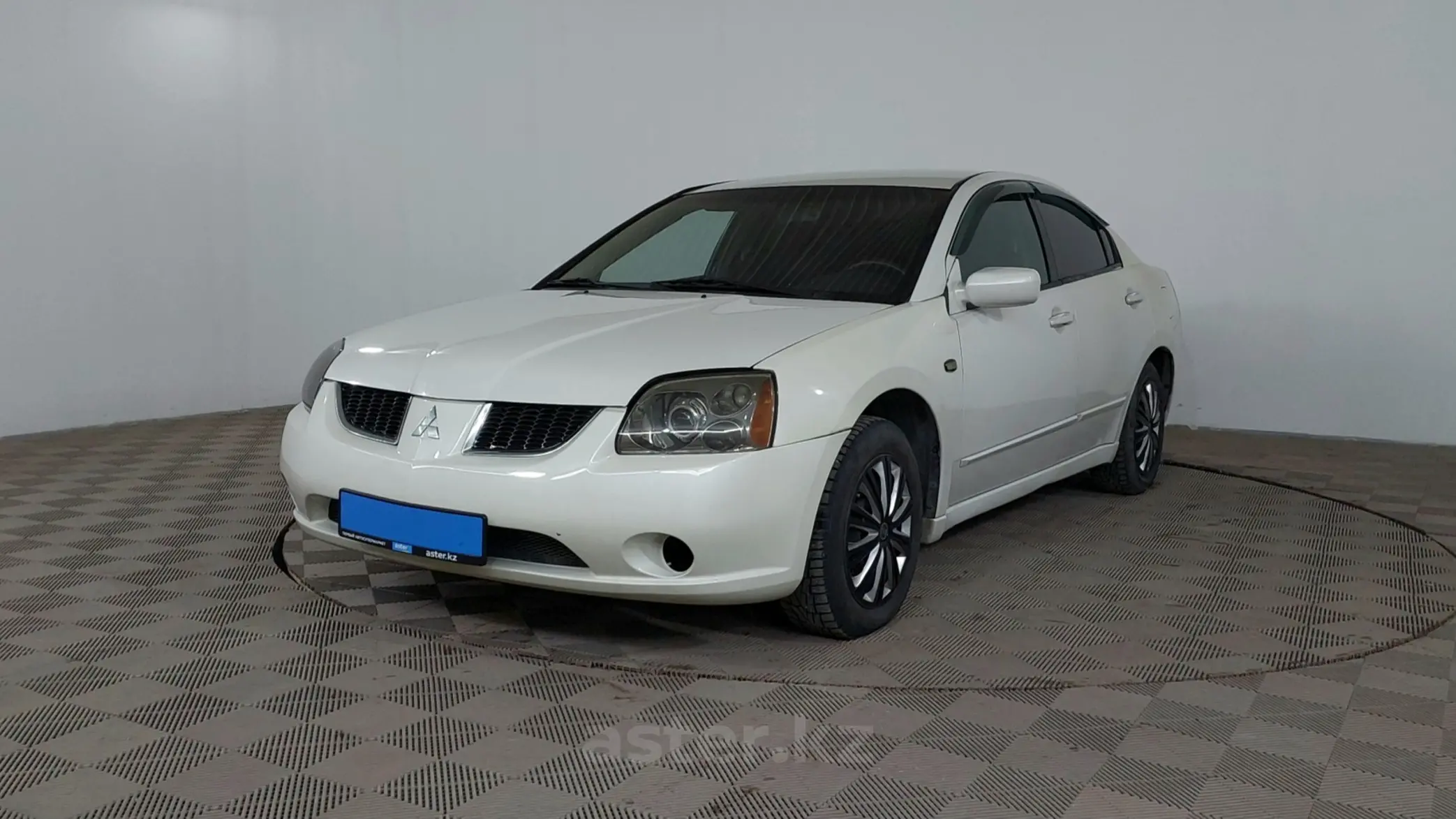 Mitsubishi Galant 2004