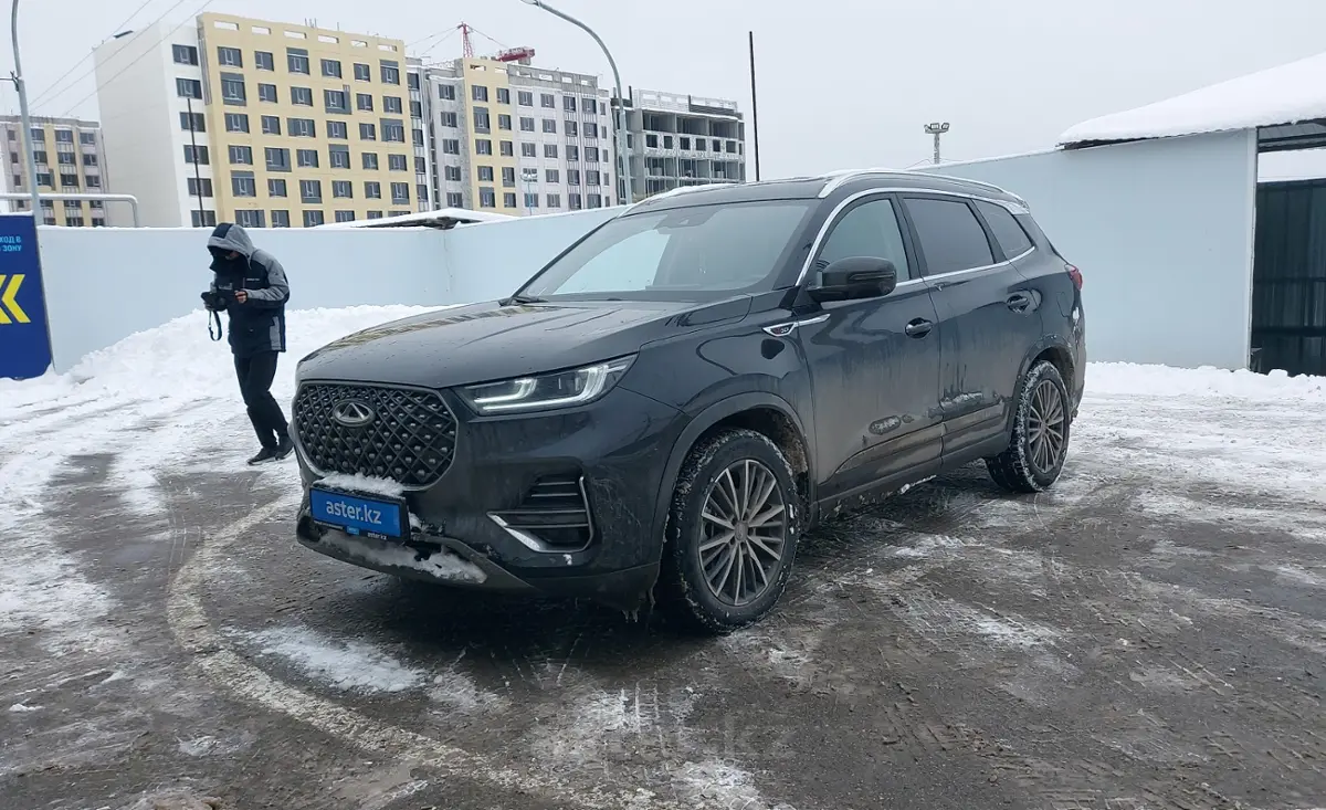 Chery tiggo 8 pro синий.