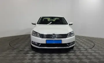 Volkswagen Passat 2014 года за 5 590 000 тг. в Алматы фото 2