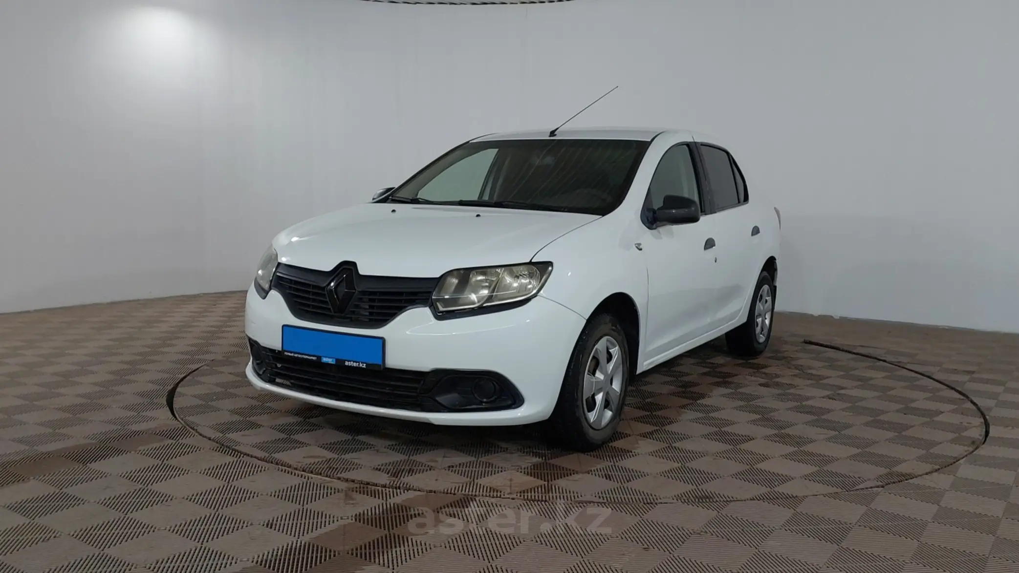 Renault Logan 2014