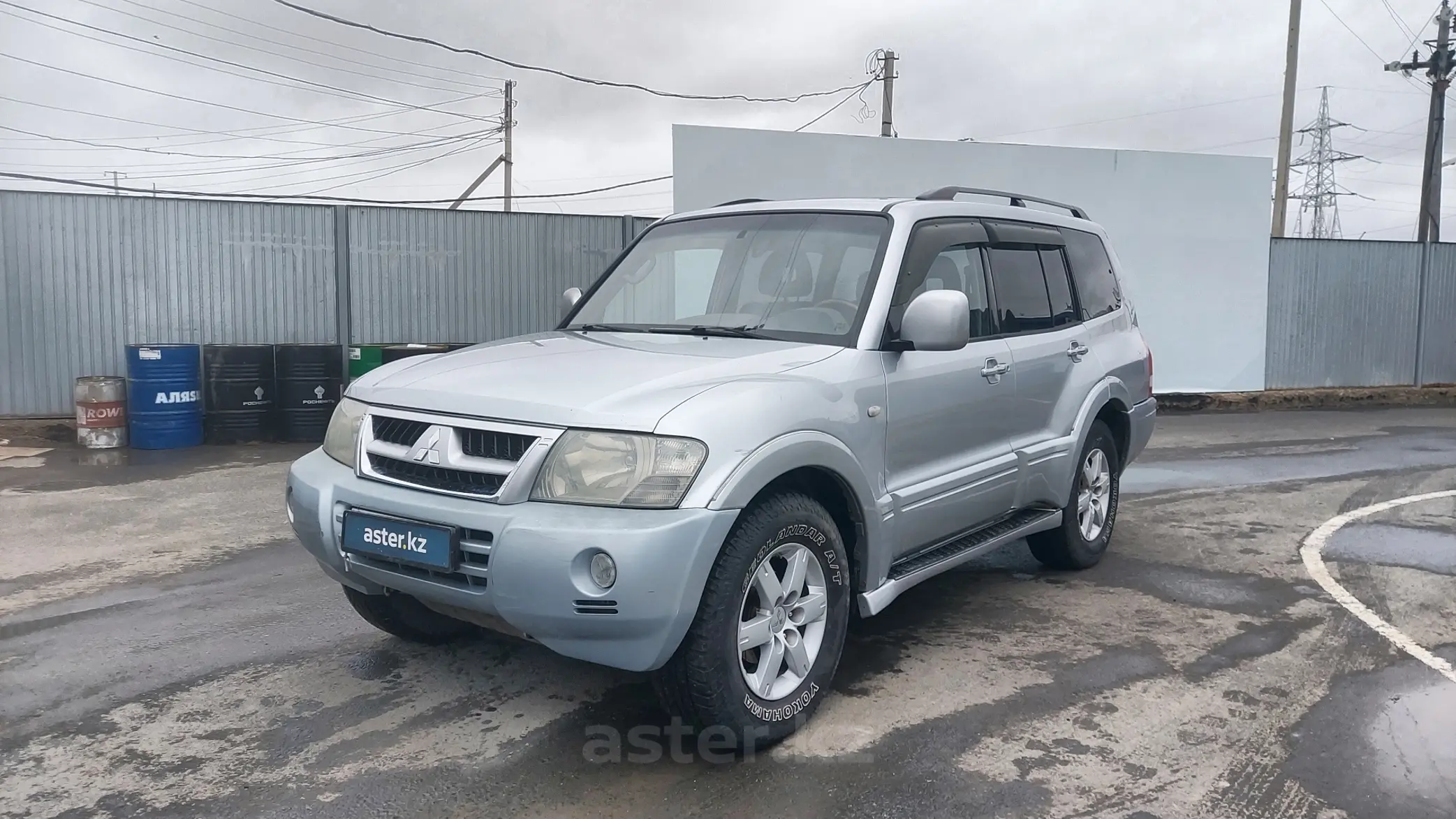 Mitsubishi Montero 2006