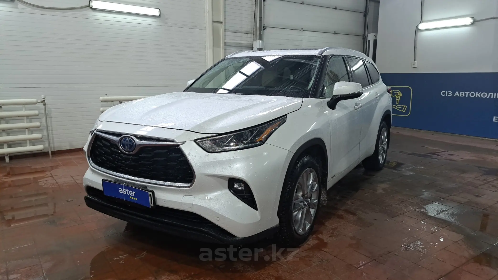 Toyota Highlander 2021