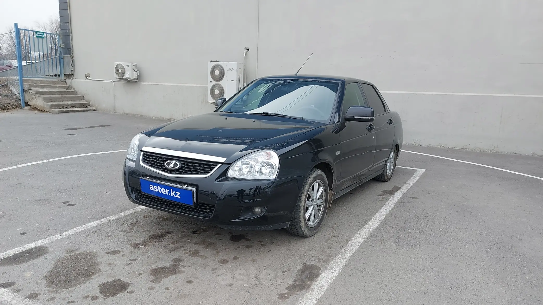 LADA (ВАЗ) Priora 2013