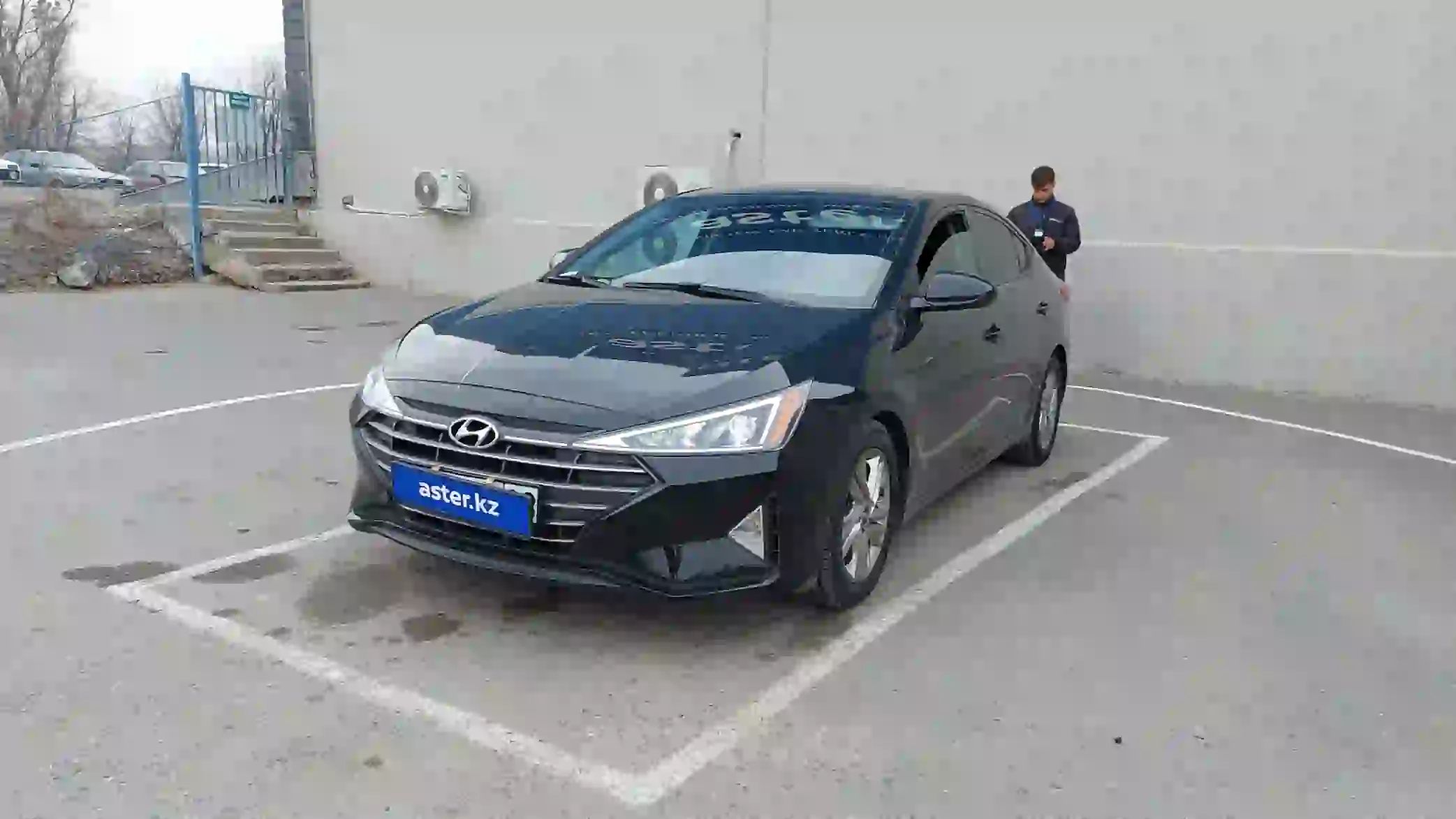 Hyundai Elantra 2019