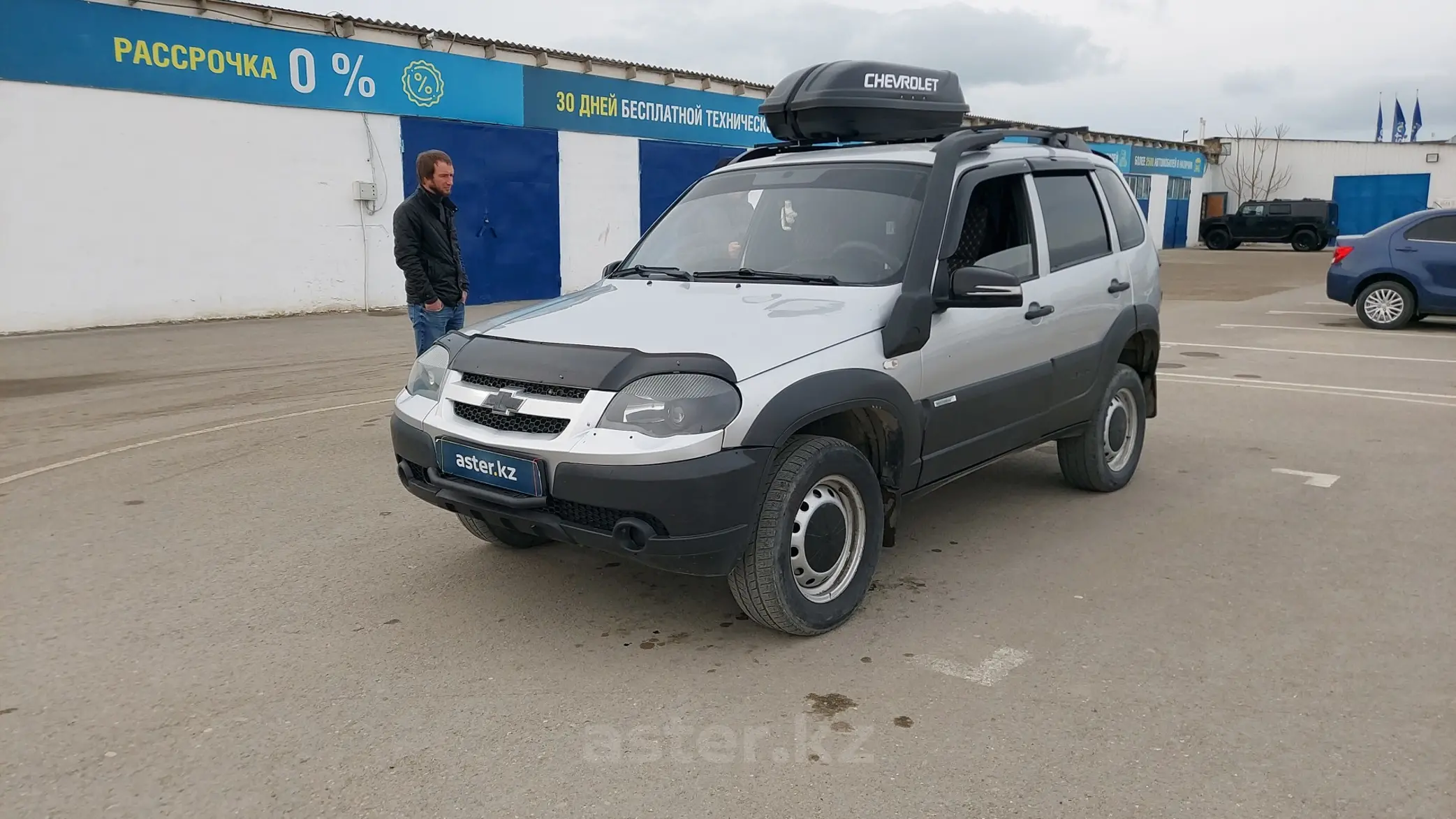 Chevrolet Niva 2012