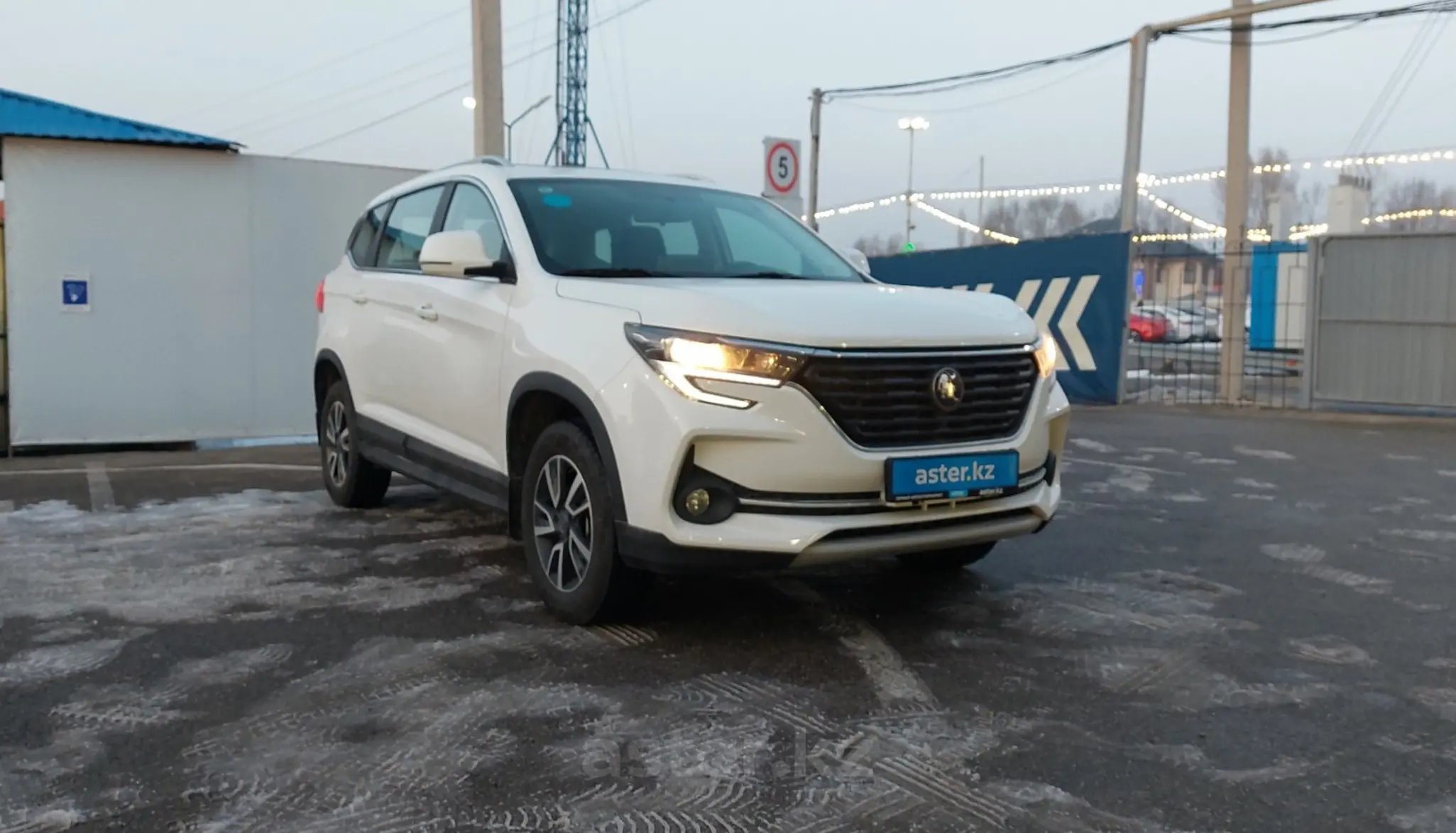 Dongfeng 580 2019