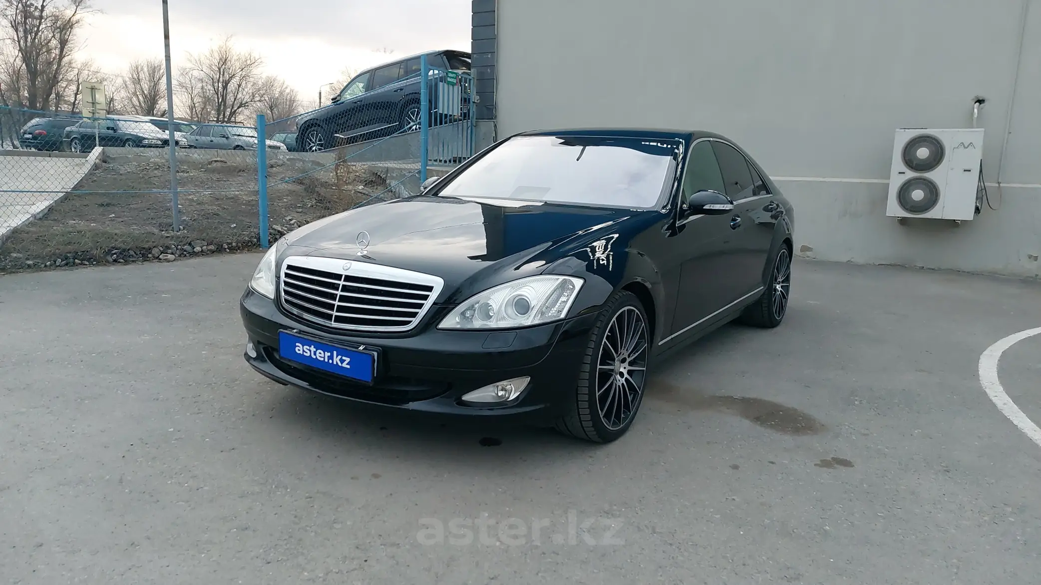 Mercedes-Benz S-Класс 2005