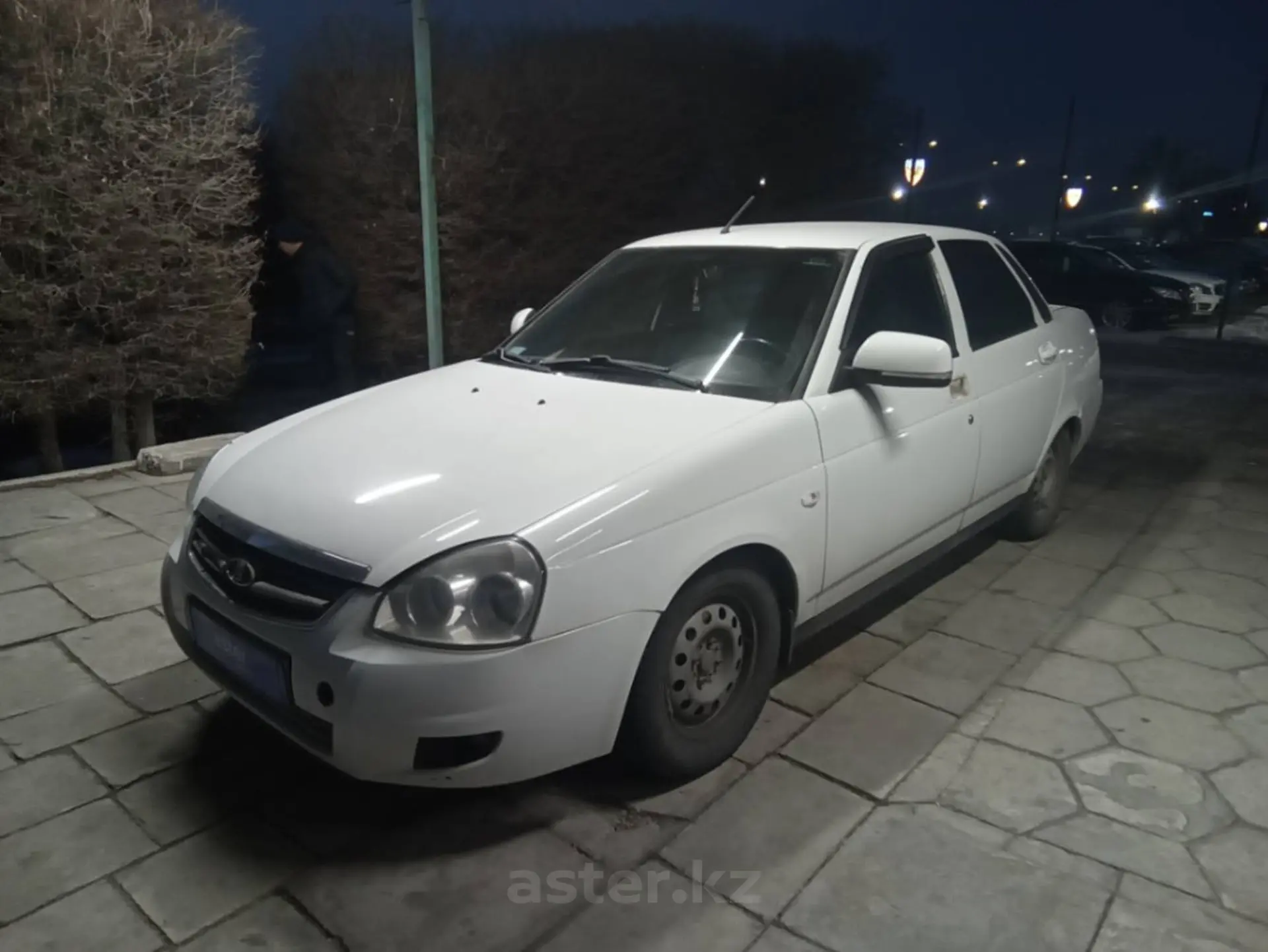 LADA (ВАЗ) Priora 2013