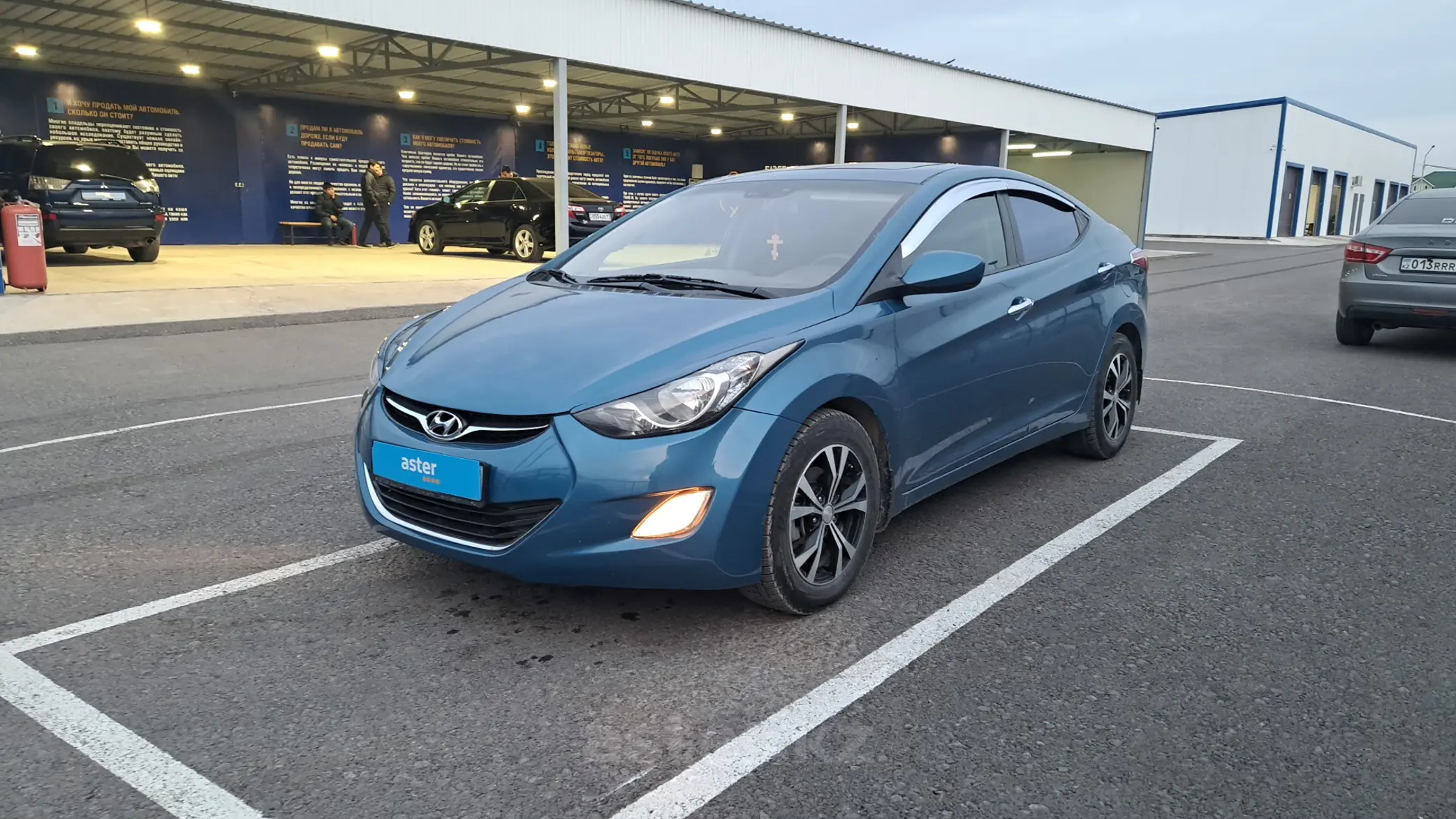 Hyundai Elantra 2013