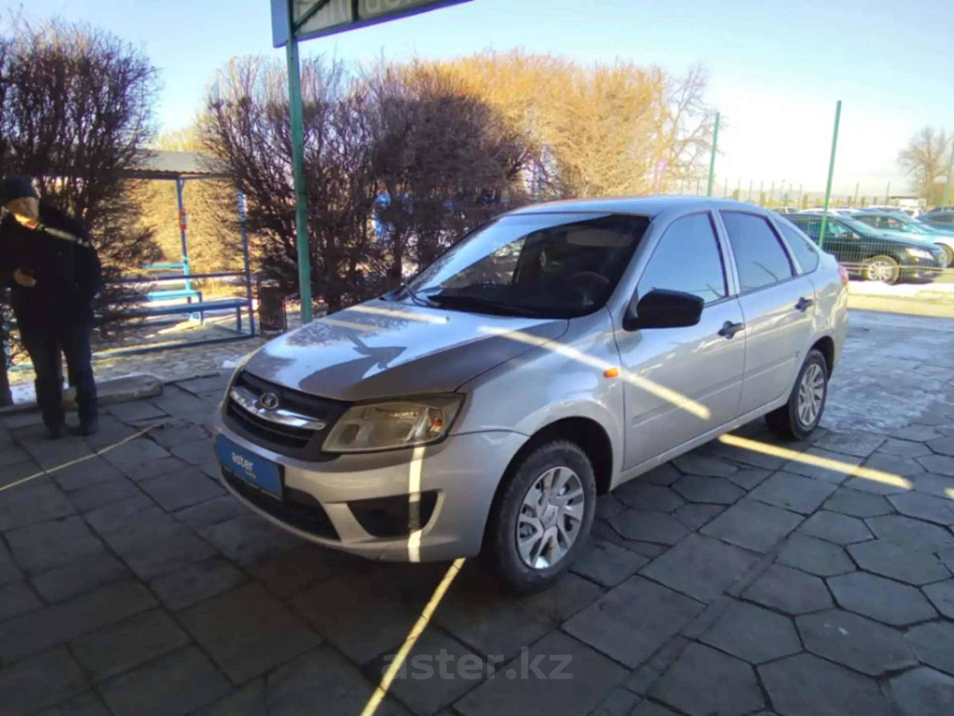 LADA (ВАЗ) Granta 2015