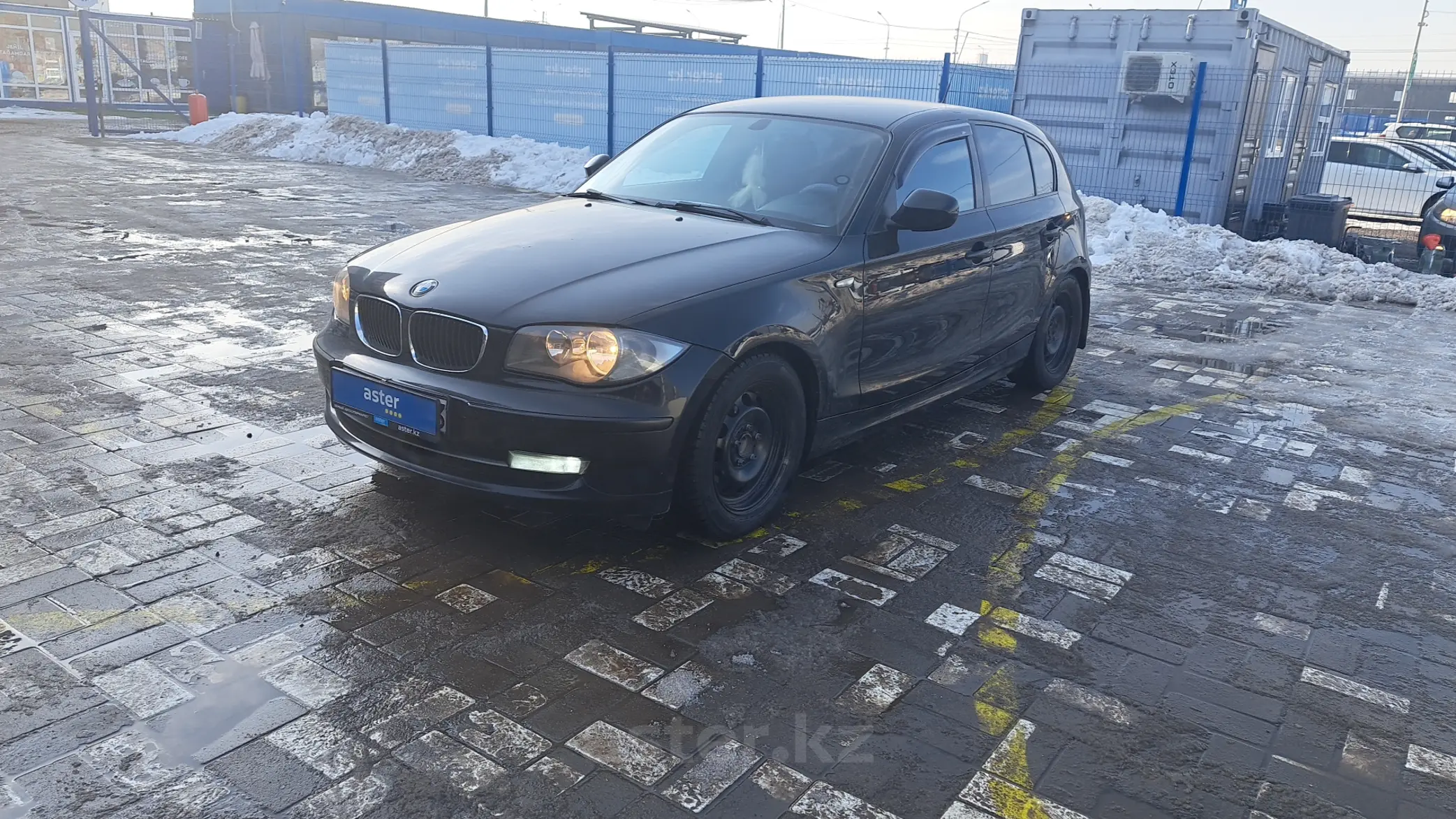 BMW 1 серии 2011