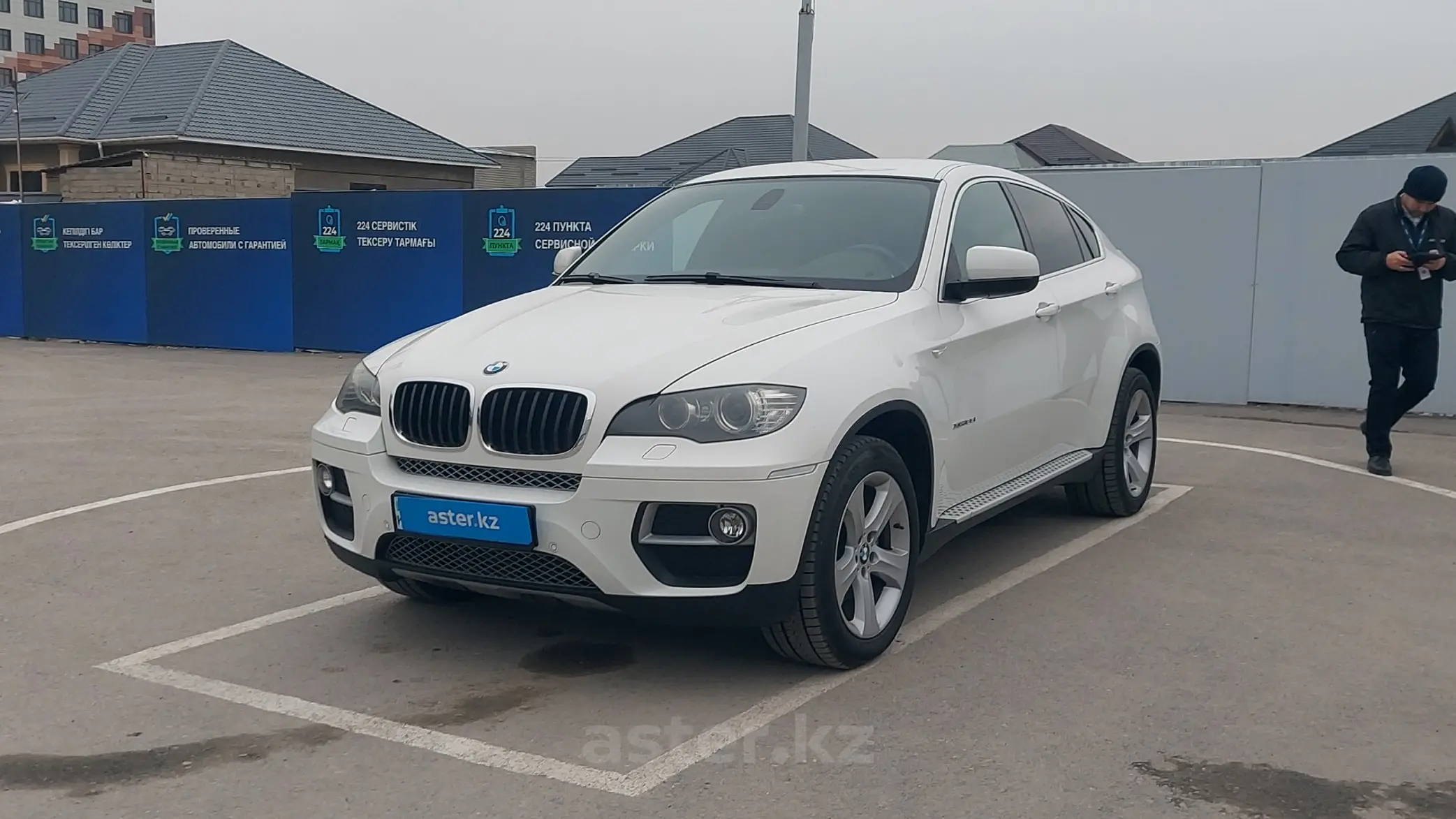 BMW X6 2013