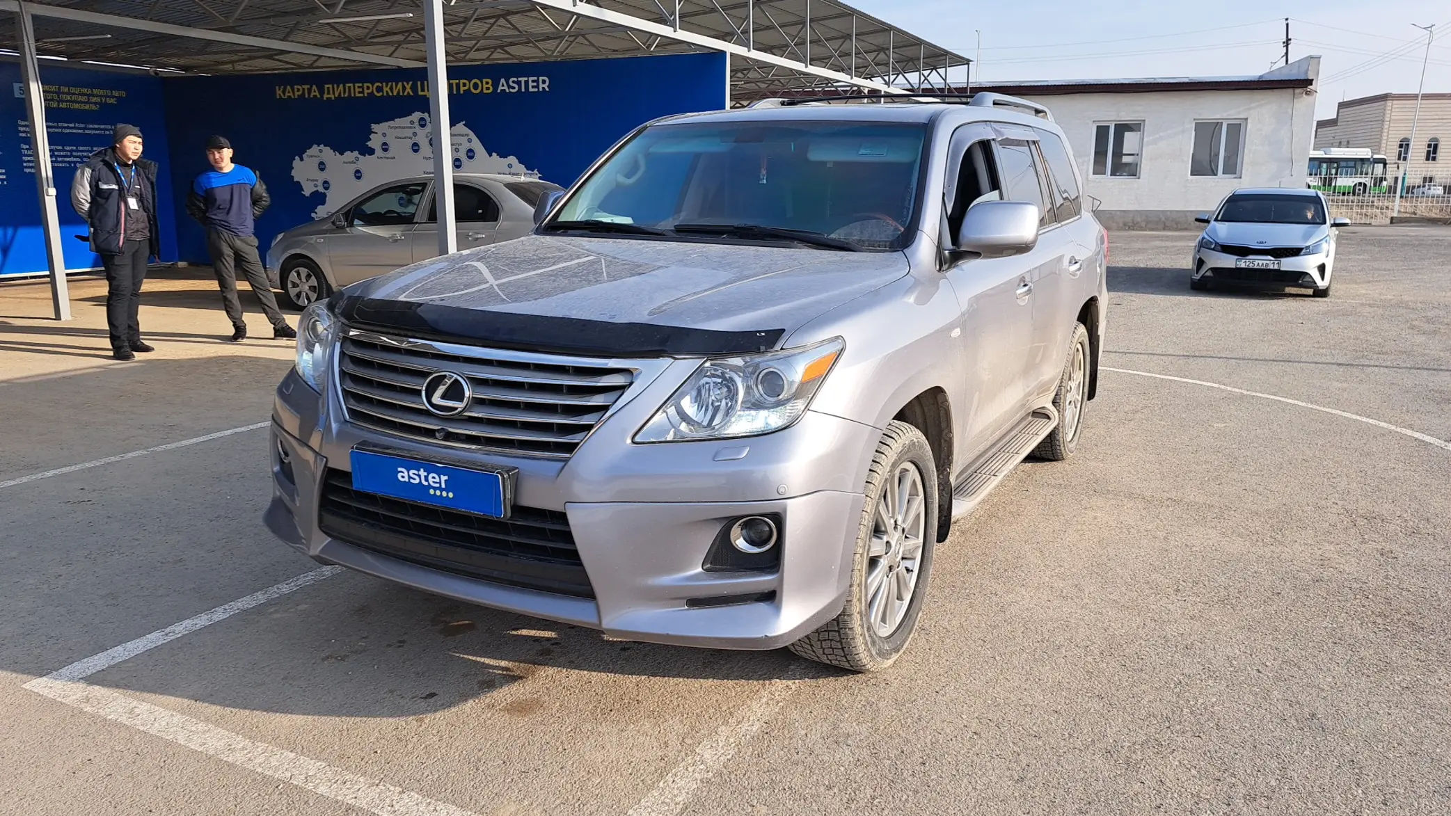 Lexus LX 2010