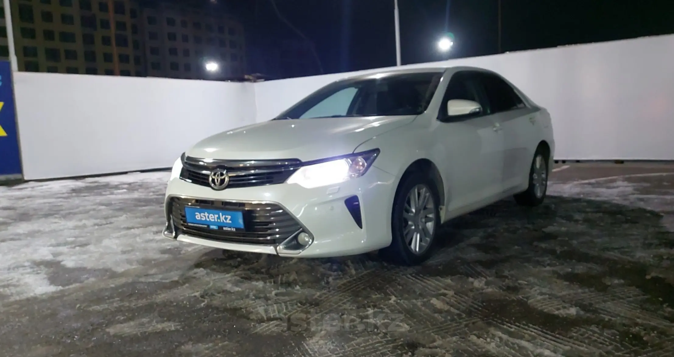 Toyota Camry 2015