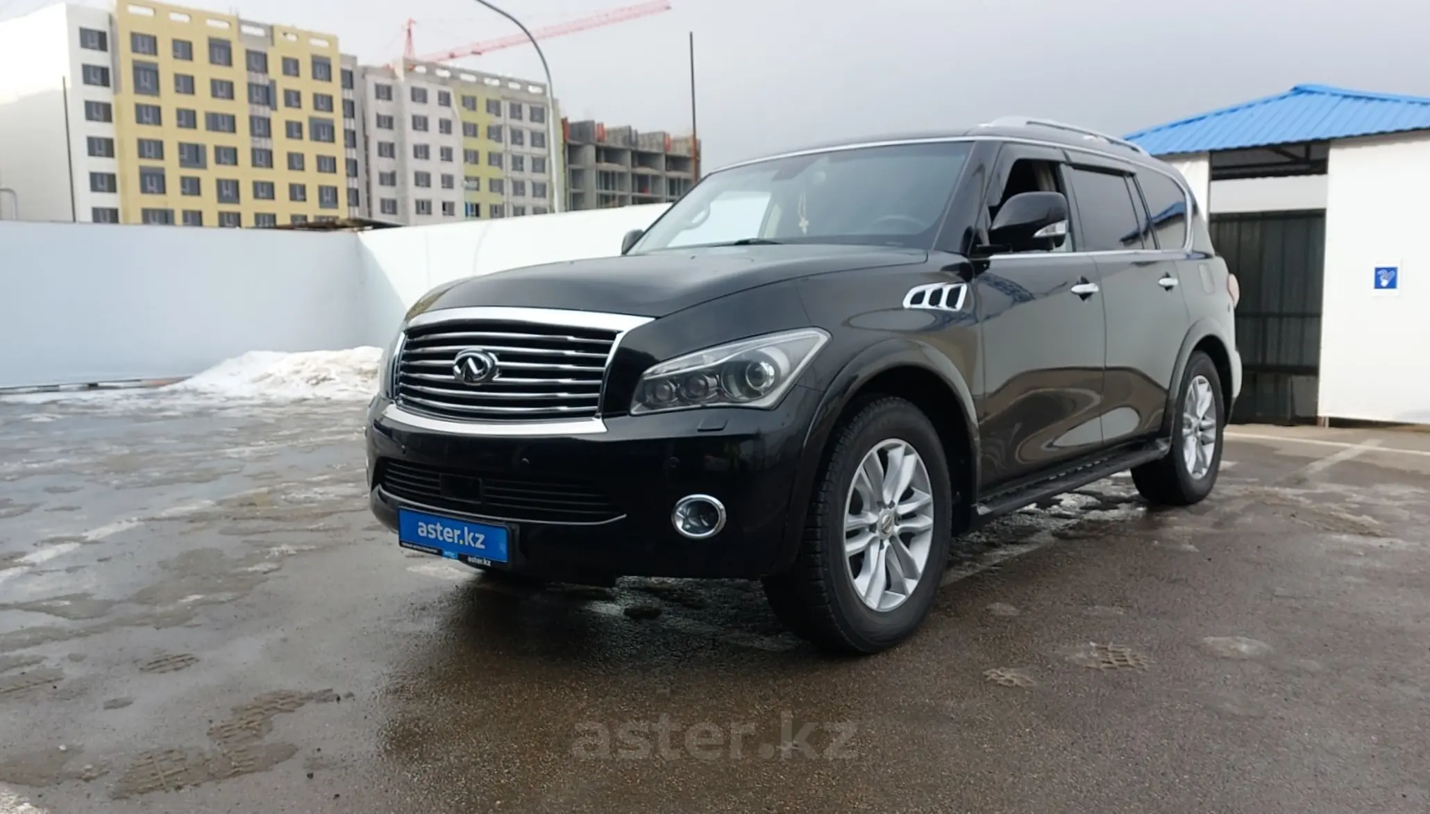 Infiniti QX56 2012