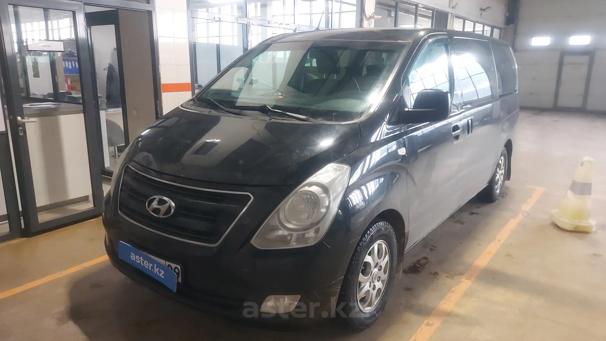 Hyundai H-1 2014