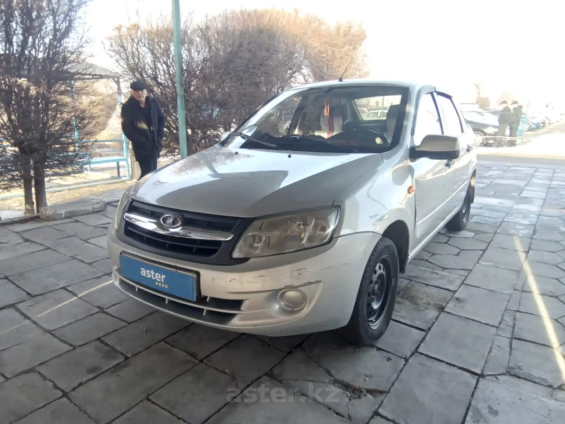 LADA (ВАЗ) Granta 2013