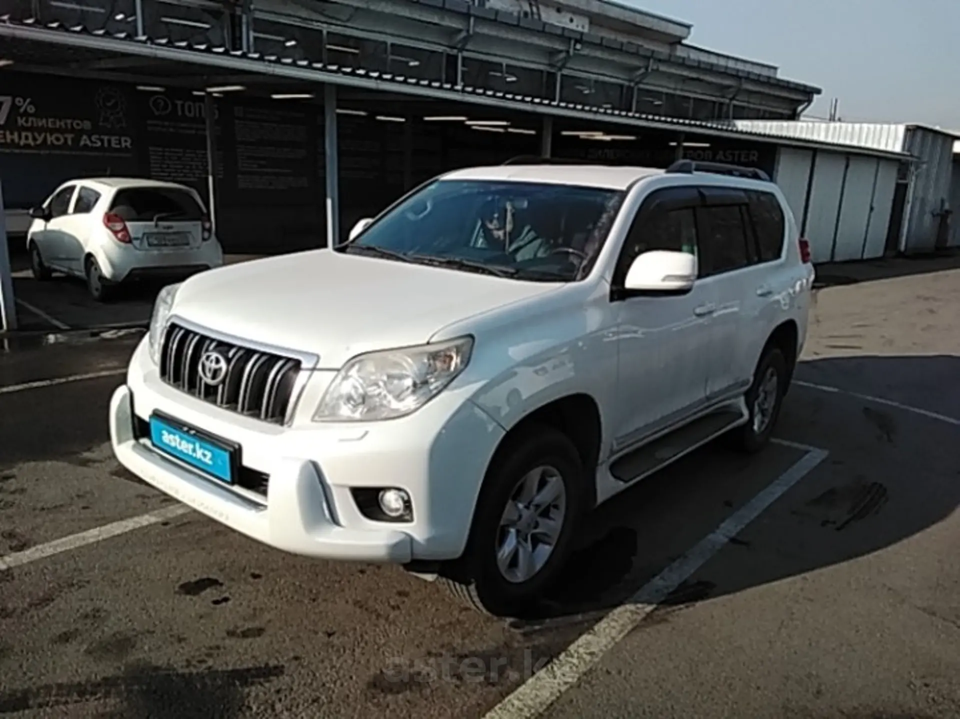 Toyota Land Cruiser Prado 2011