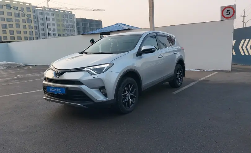 Toyota RAV4 2017 года за 14 000 000 тг. в Алматы