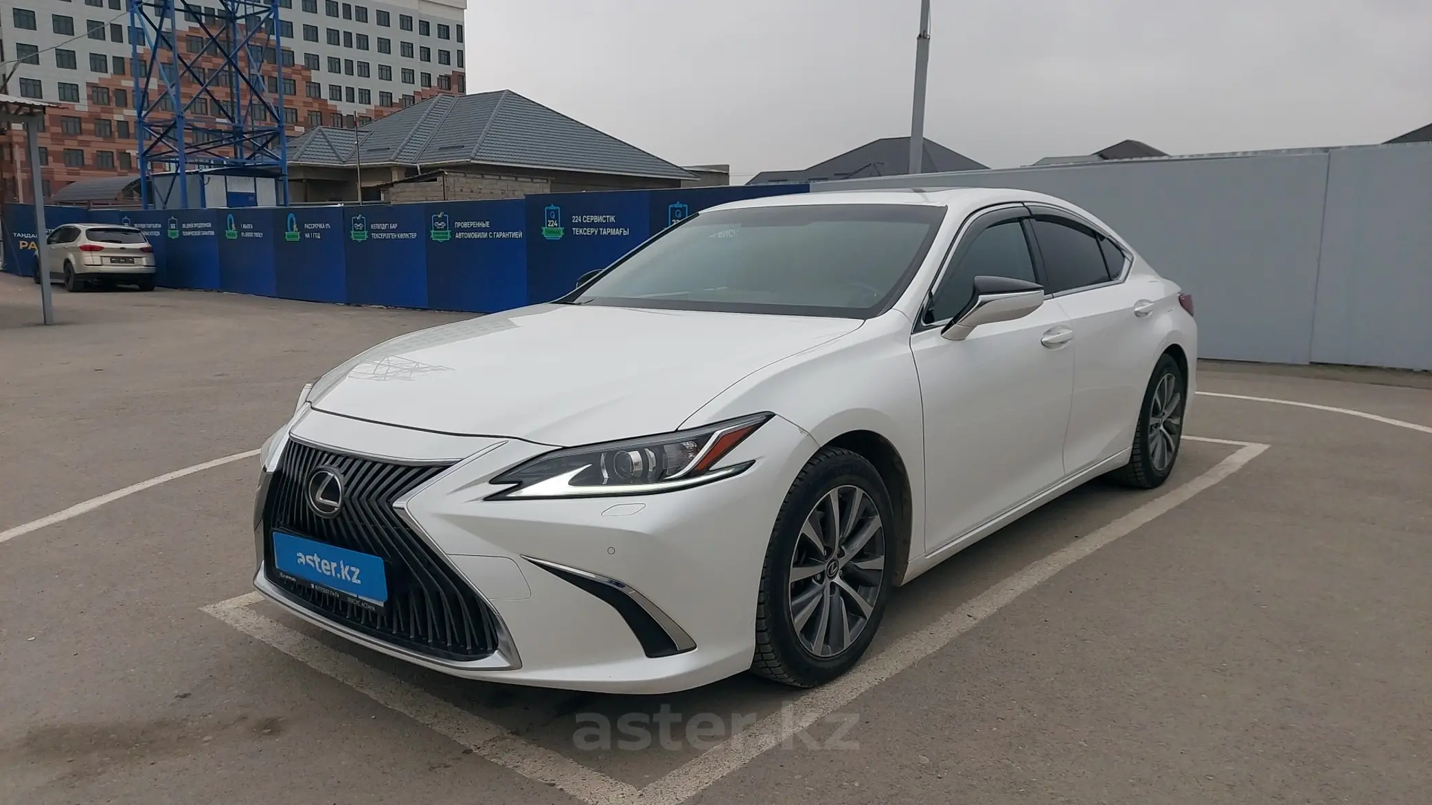 Lexus ES 2018