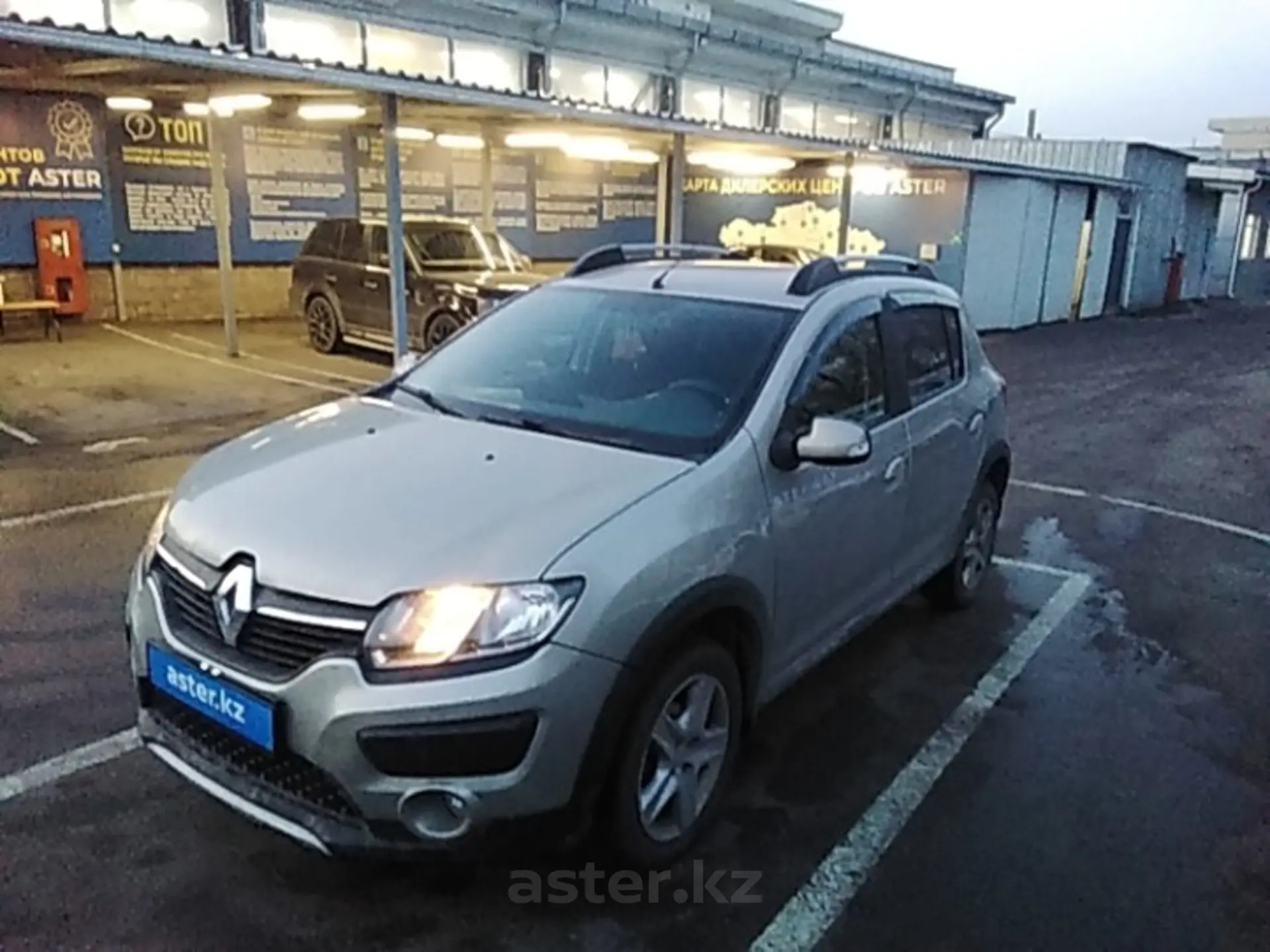 Renault Sandero 2015