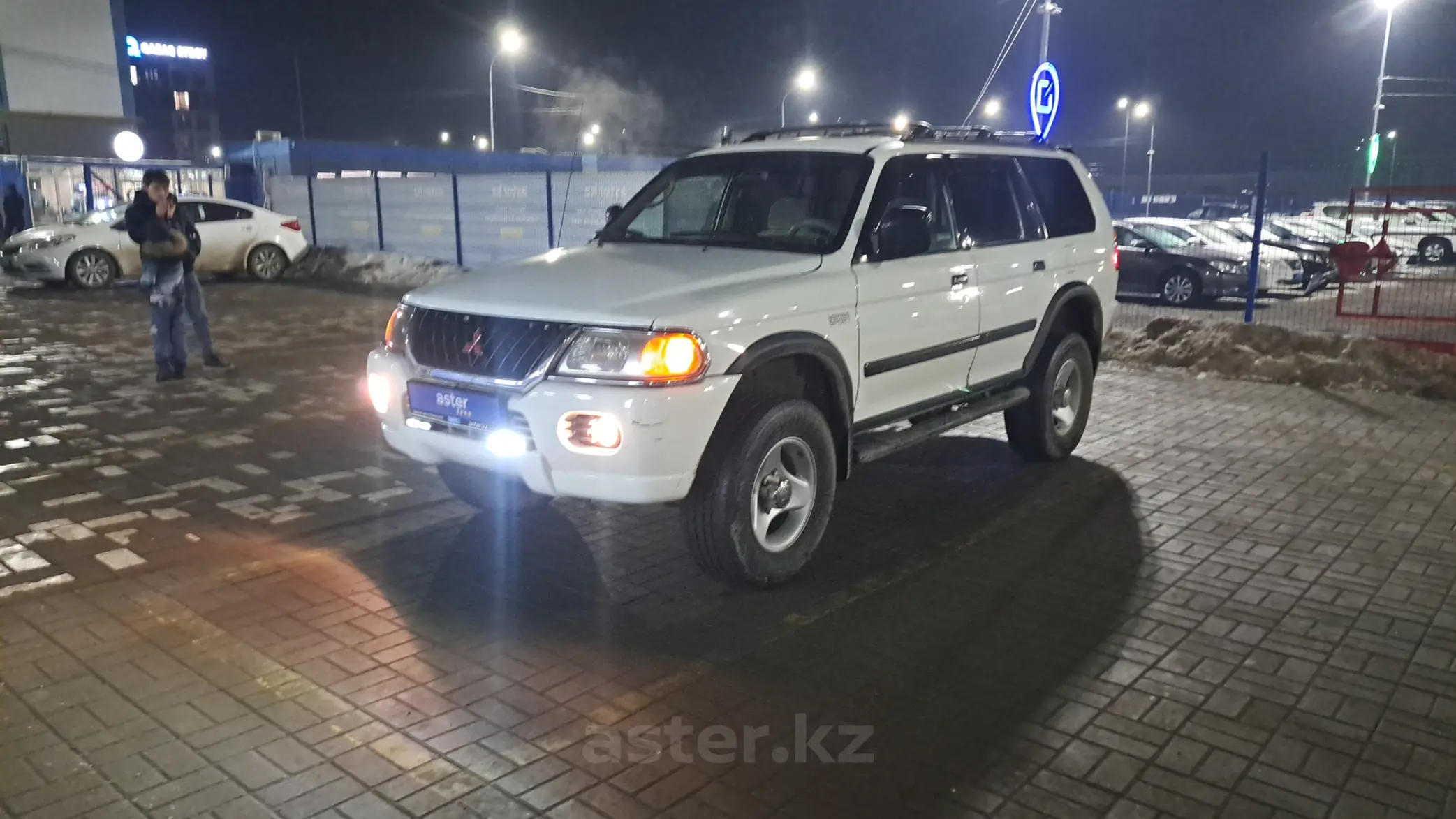 Mitsubishi Montero Sport 2000