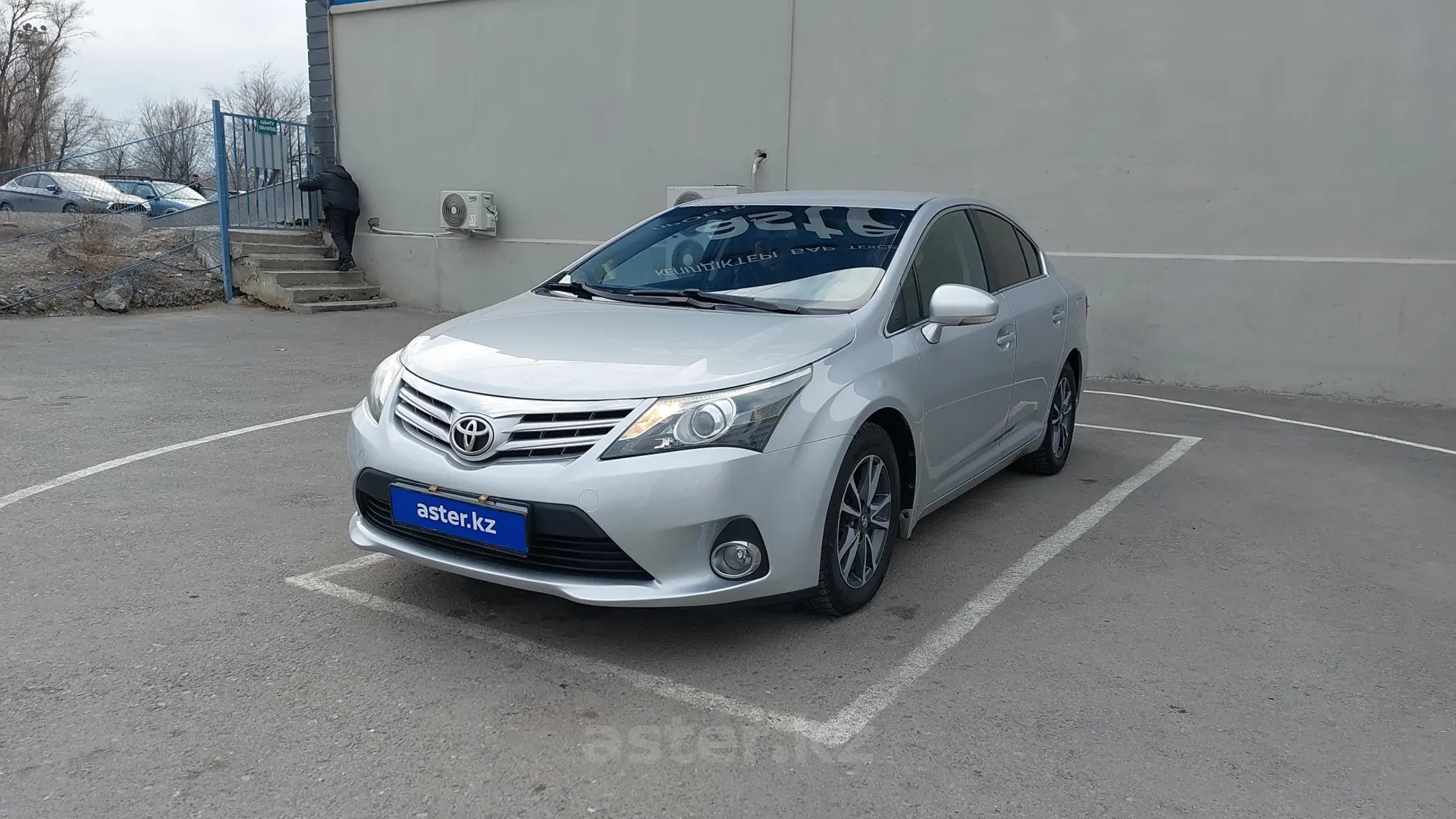 Toyota Avensis 2013