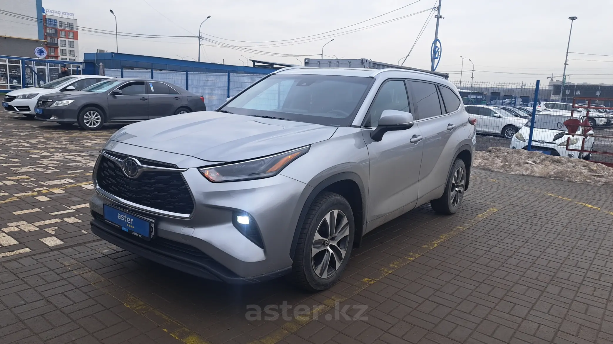 Toyota Highlander 2021