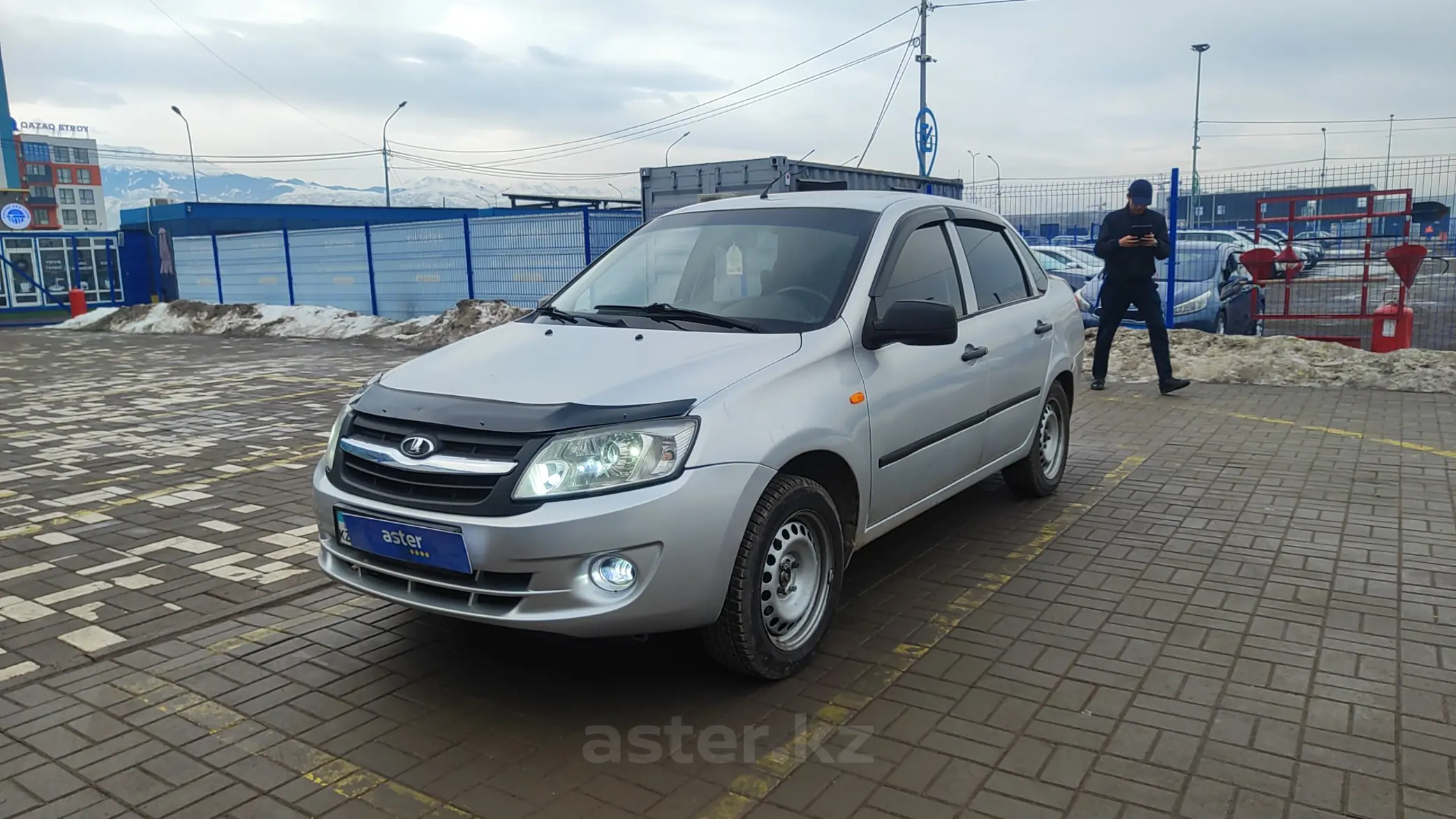 LADA (ВАЗ) Granta 2013