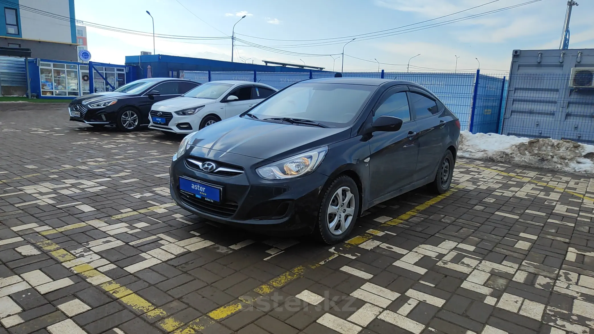 Hyundai Accent 2012