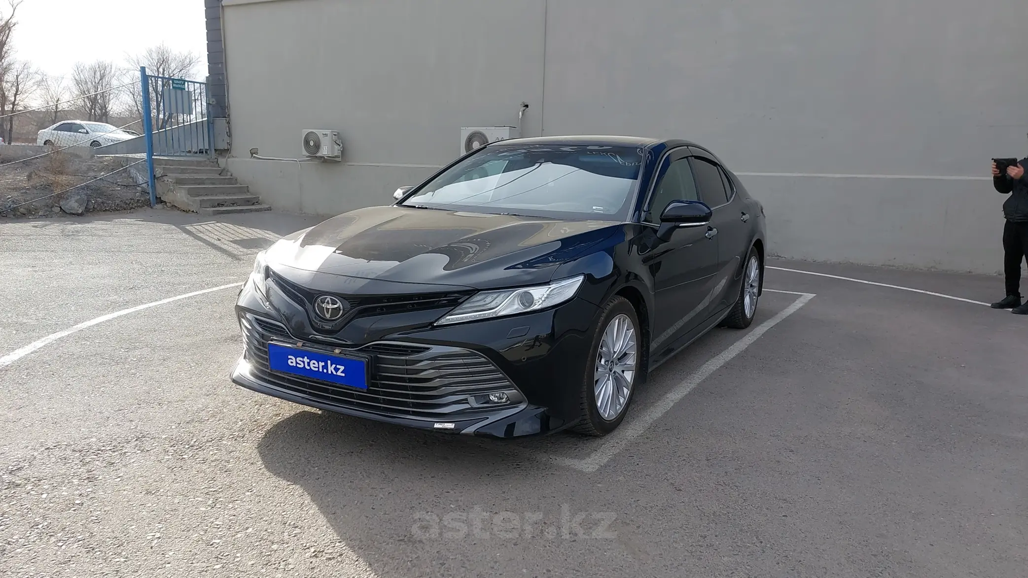 Toyota Camry 2019