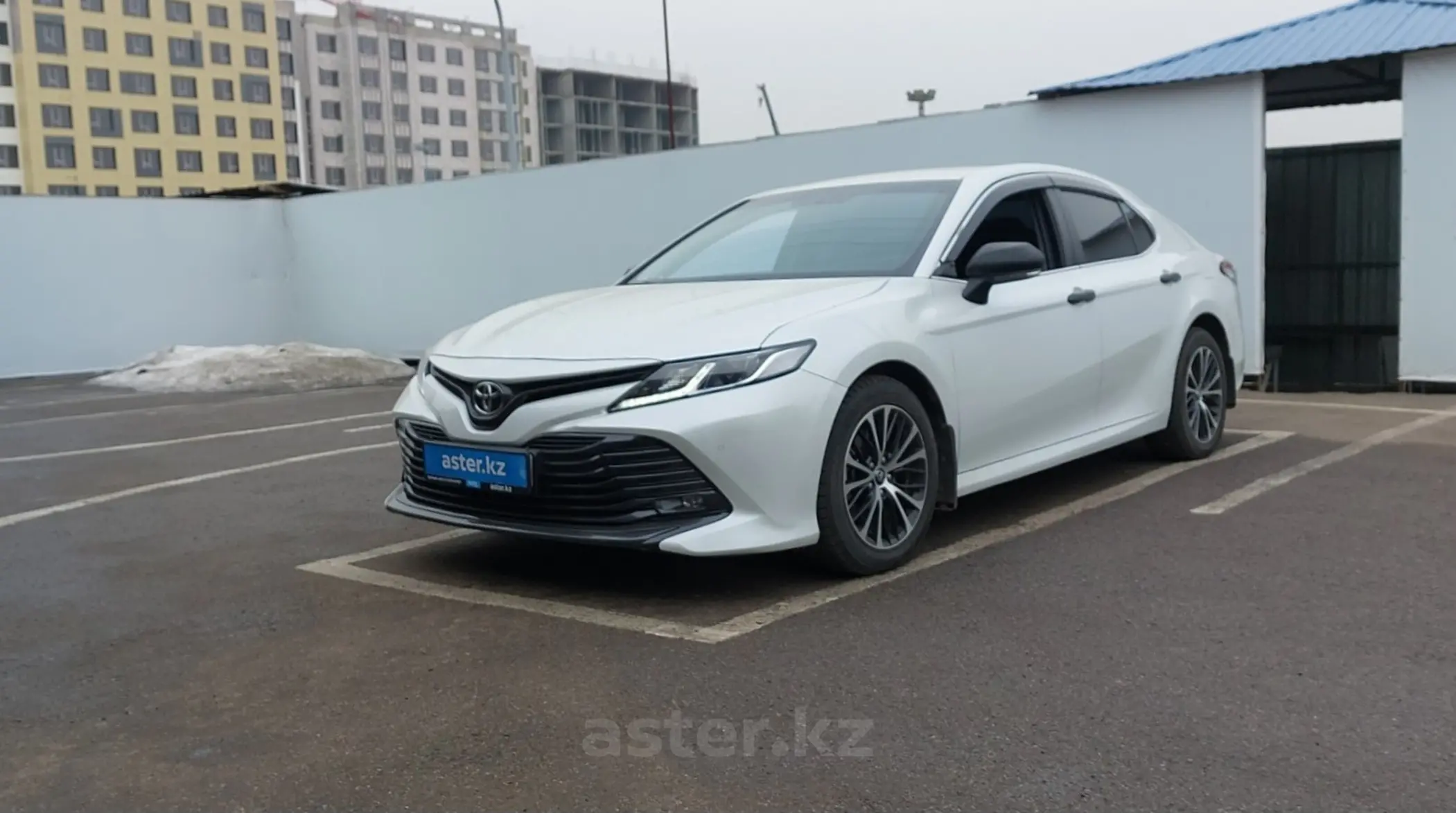 Toyota Camry 2021