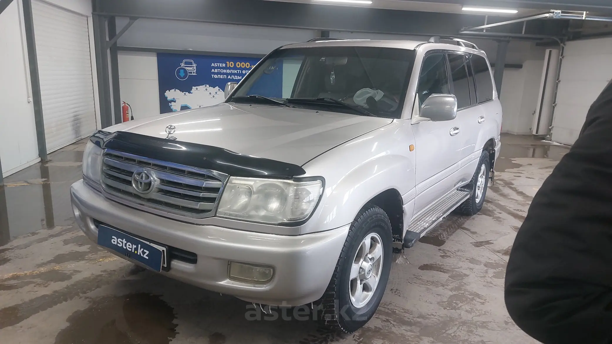 Toyota Land Cruiser 2000