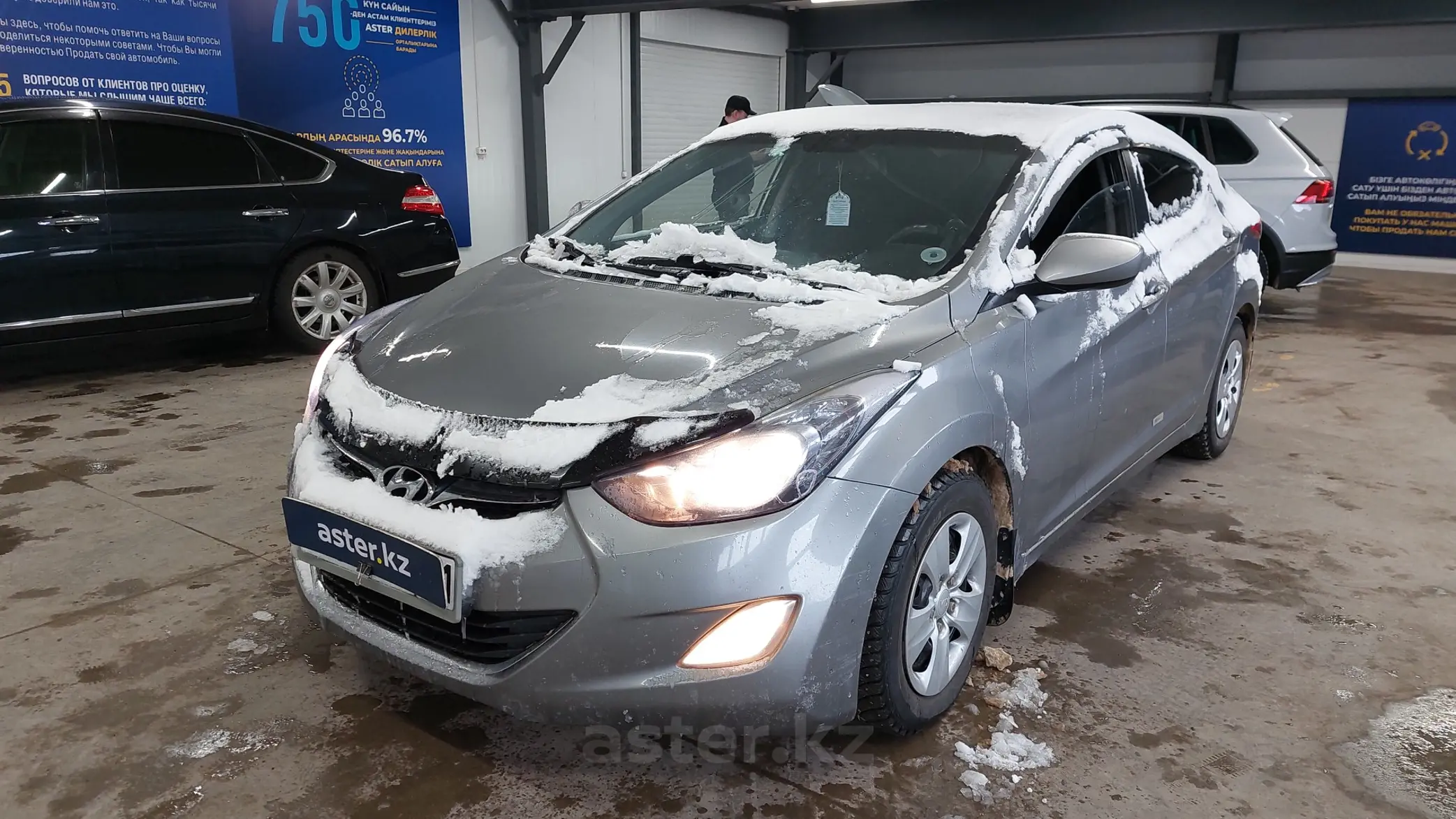 Hyundai Elantra 2011