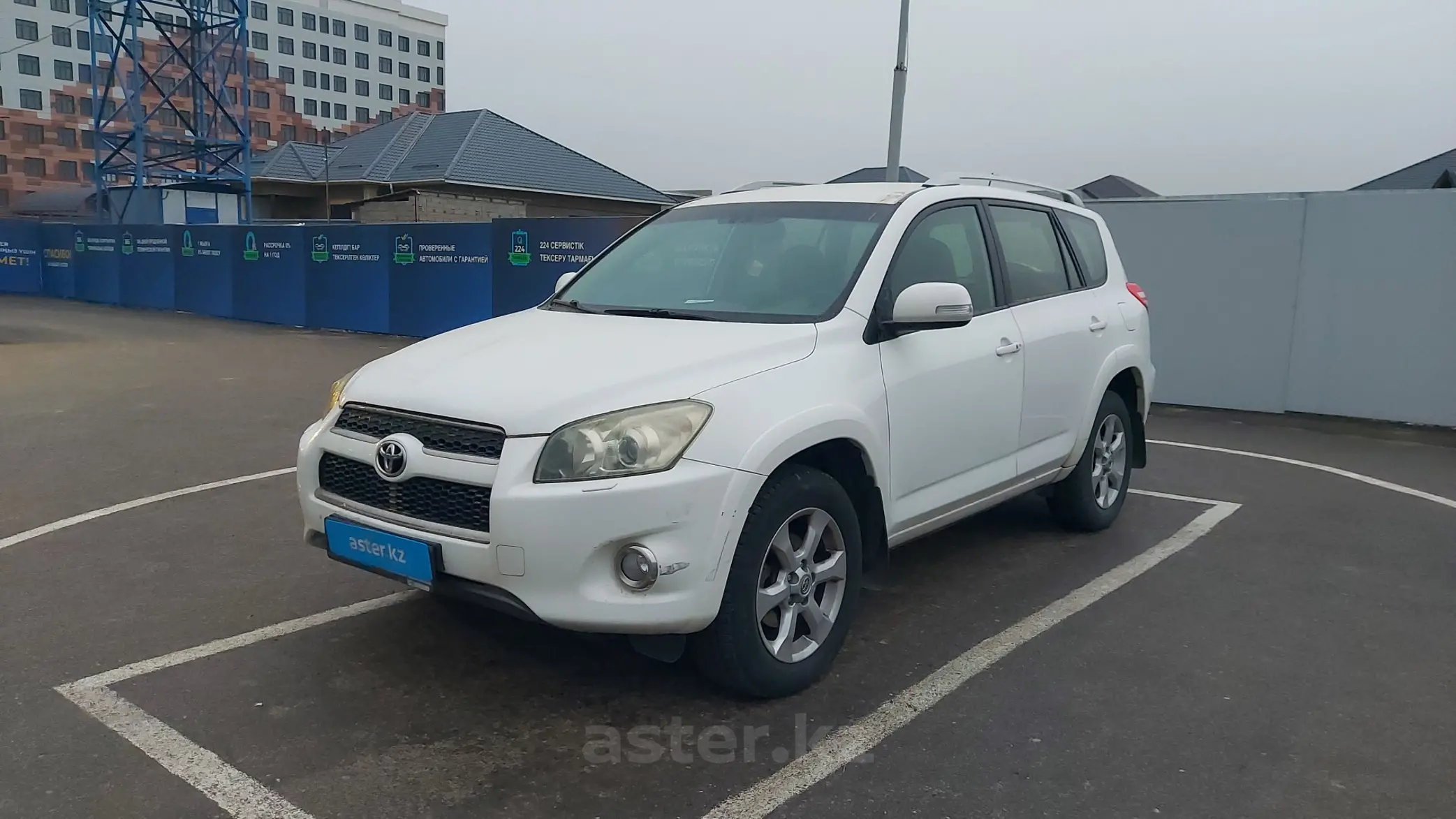 Toyota RAV4 2011